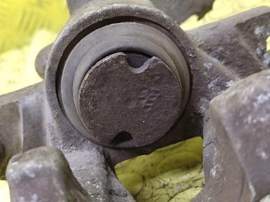 OPEL ZAFIRA A 2.0 D caliper brake right rear part