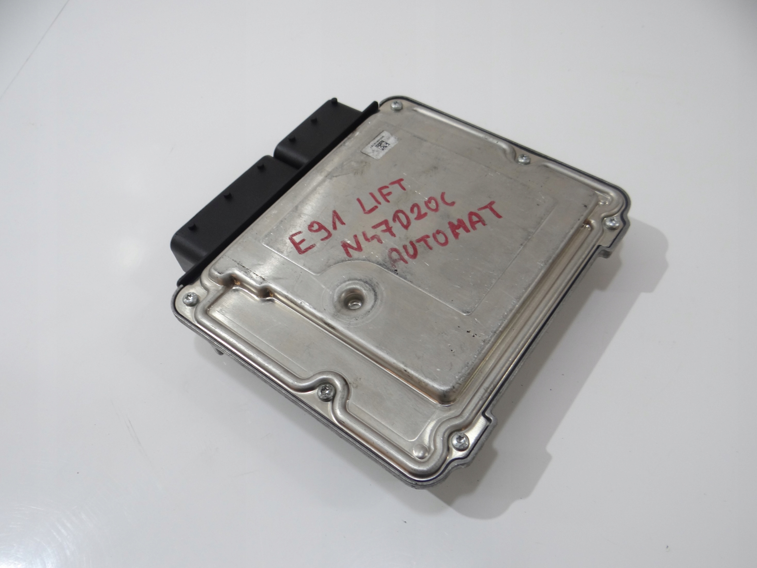 computer control unit of the engine BMW E90 E91 LCI N47 8518269