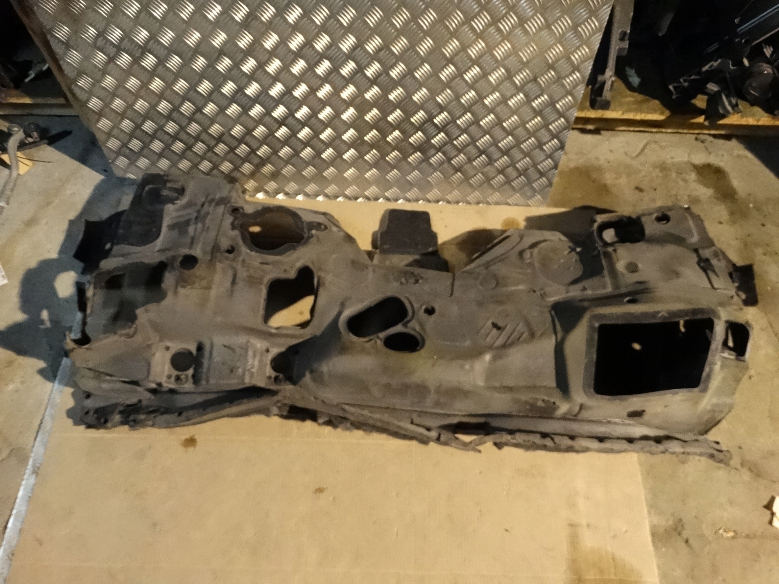 hangszigetelő beltéri szigetelés AUDI A7 4K8 A6 C8 1