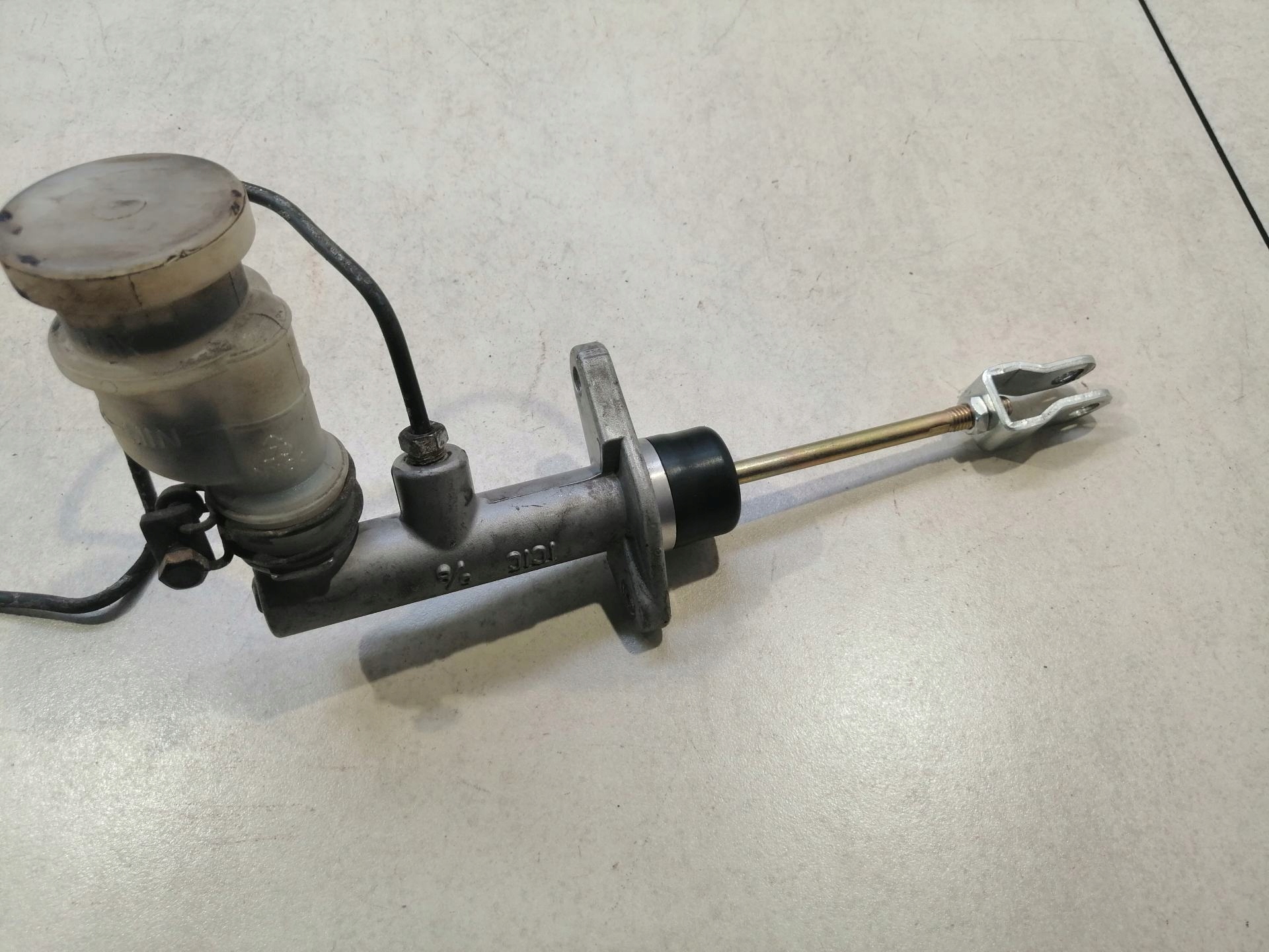 pumpa WYSPRZEGLIKA vedenie ACCENT II 1.5