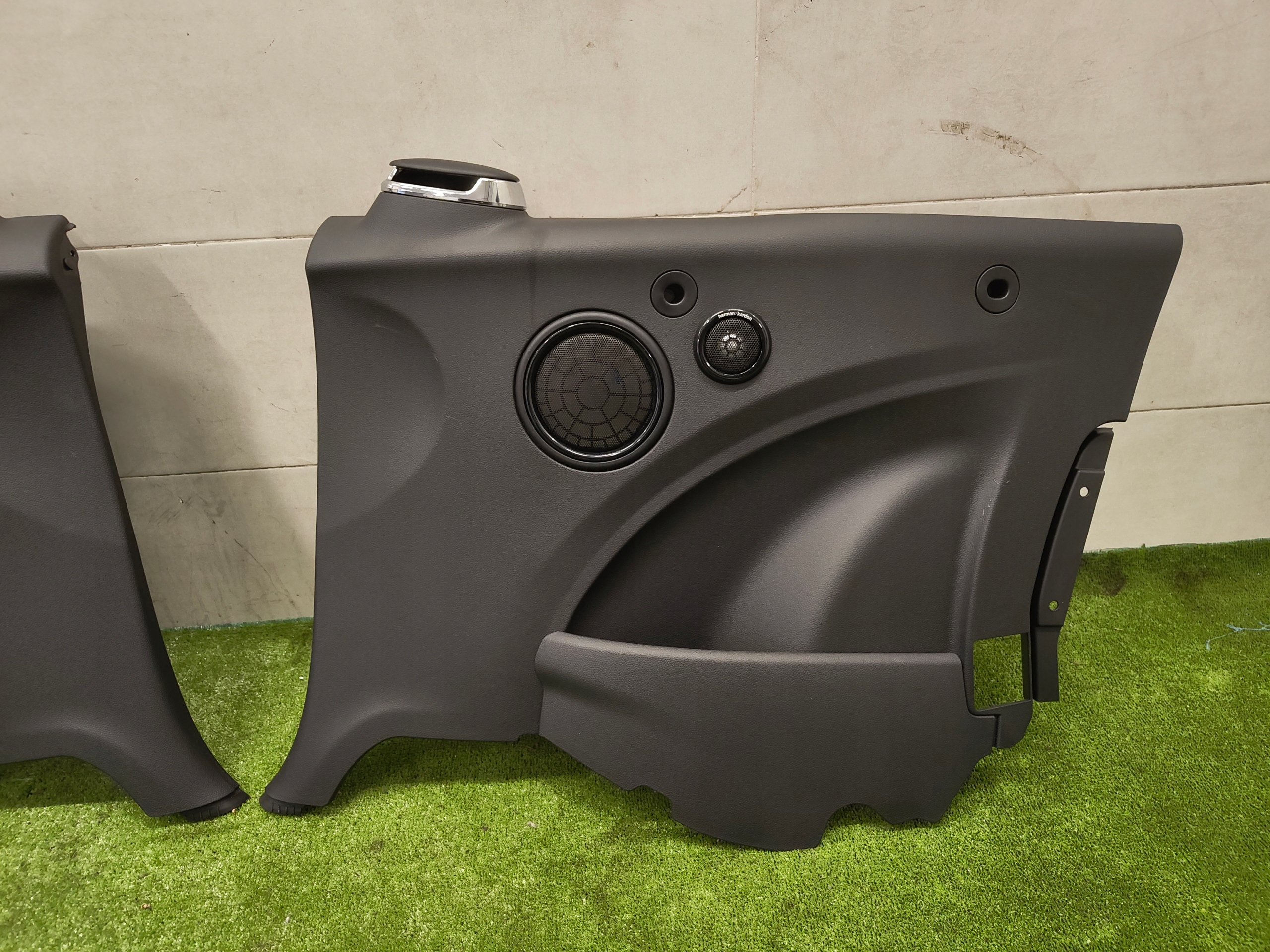 MINI F57 LCI upholstery side rear part right left HARMAN KARDON