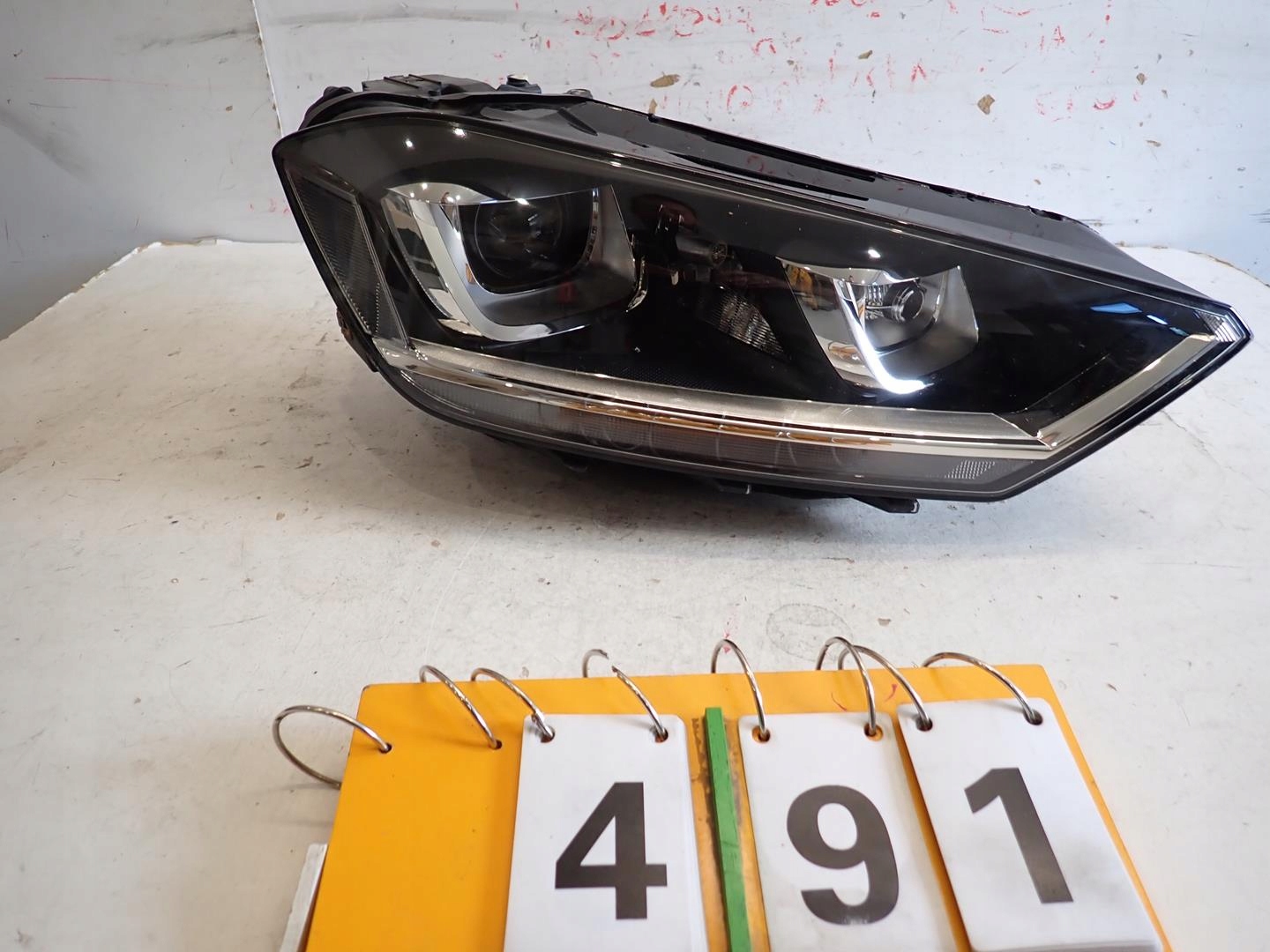 light front front right VW SPORTSVAN 2014- BI-XENON 517941032B