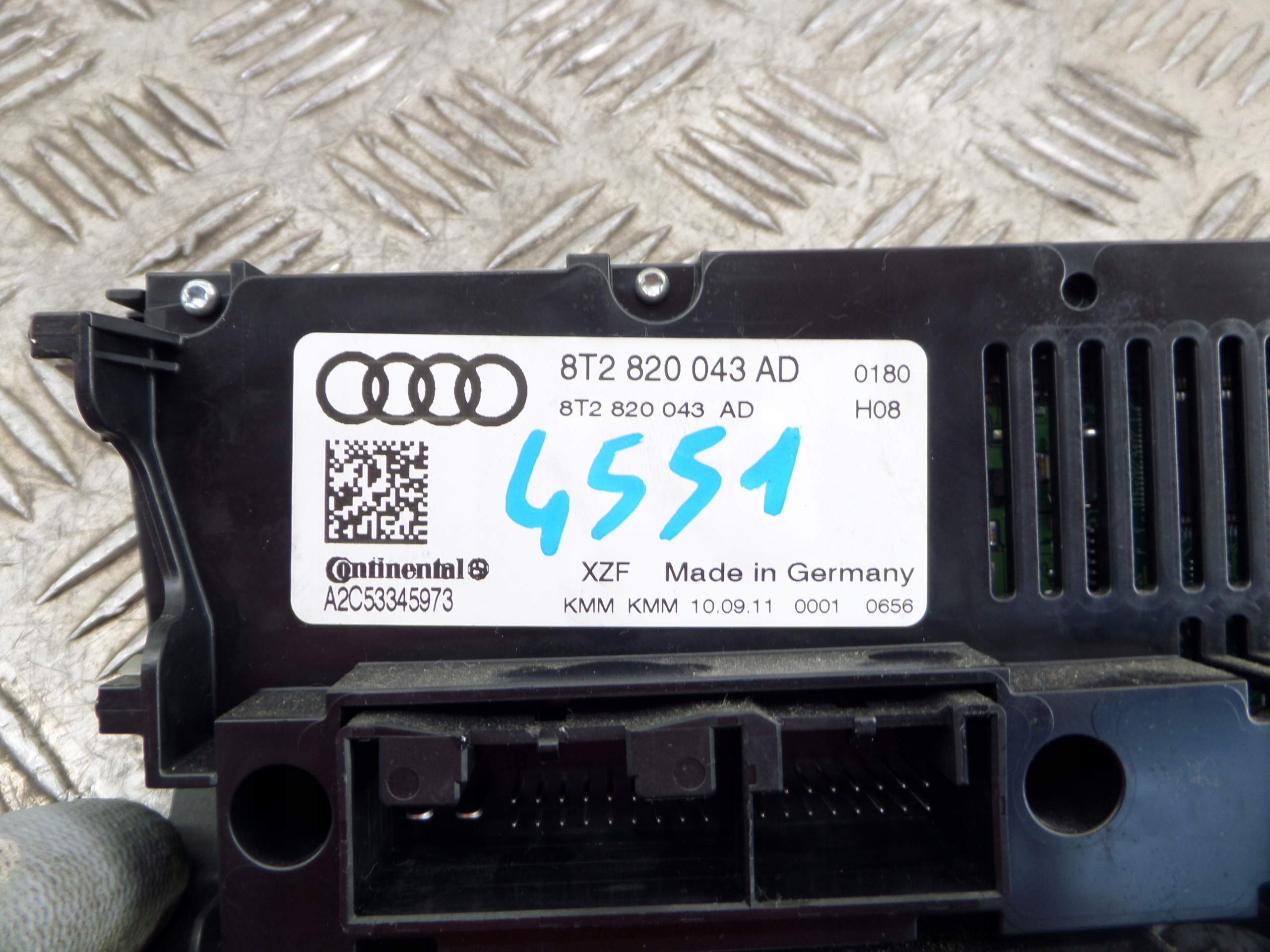 PANEL klími klimatizaci AUDI A5 8T Q5 8R 8T2820043AD