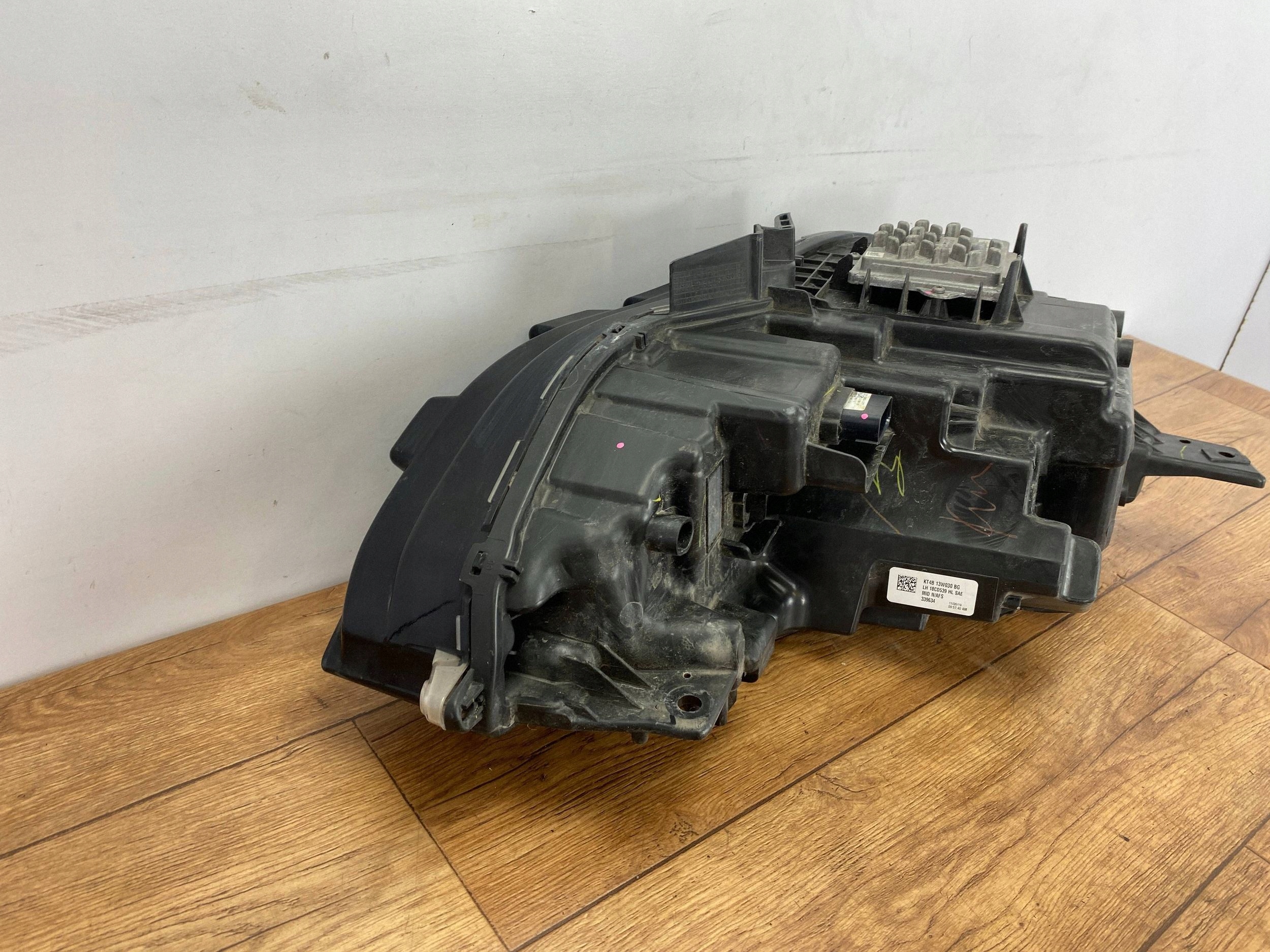 Reflektor links vorne LED Ford Edge II lift 2019+