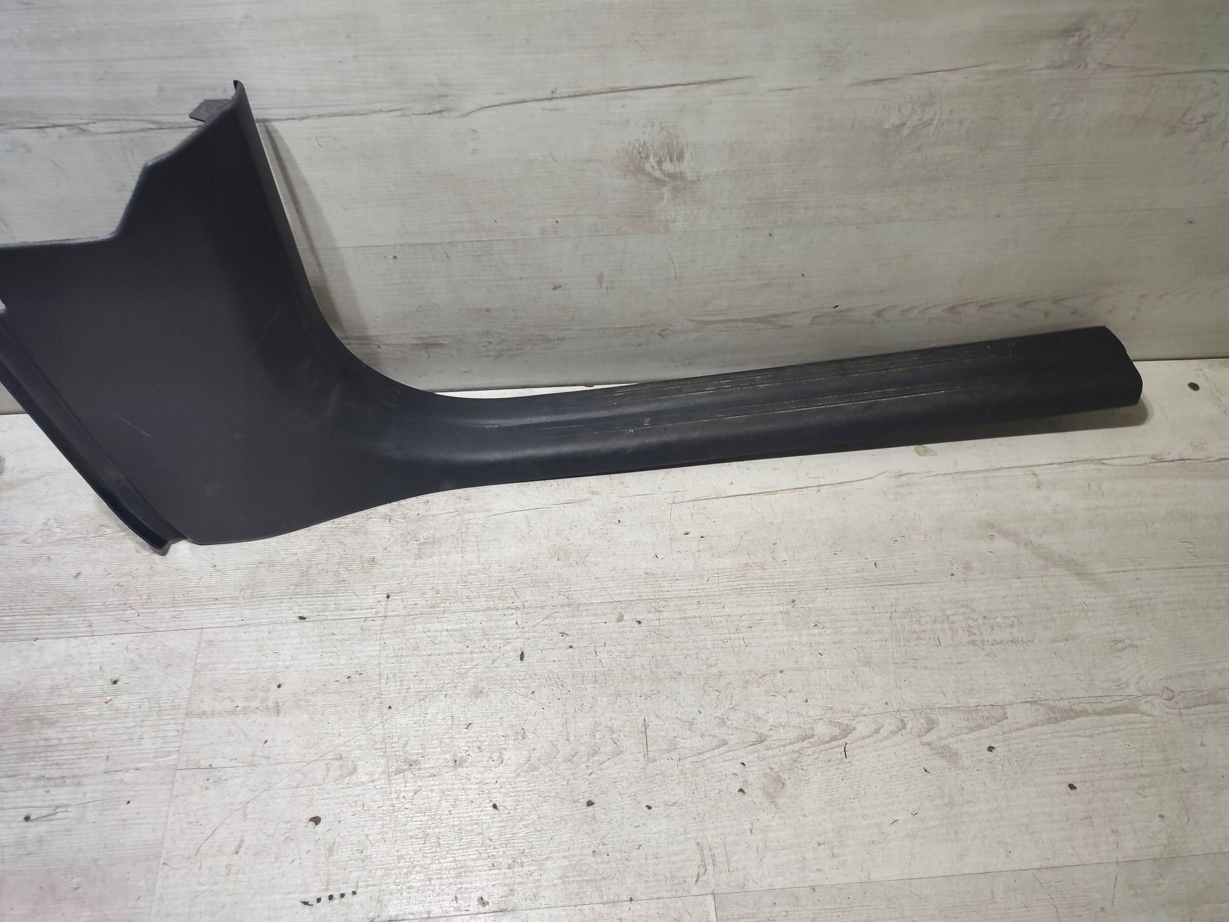 Mercedes-Benz GLA W156 2015 front right moulding threshold front
