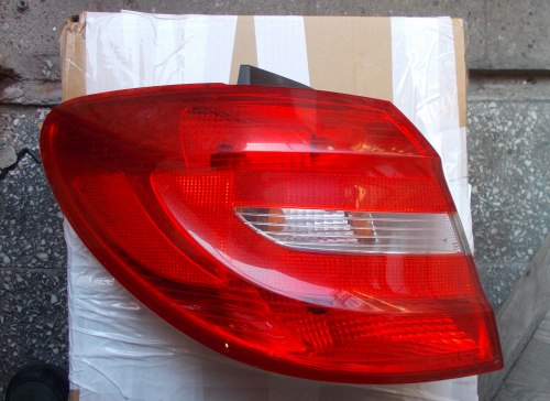 LAMPA LEWA TYLNA LEWY TYŁ MERCEDES B KLASA 246 2011-2014R A2468200164