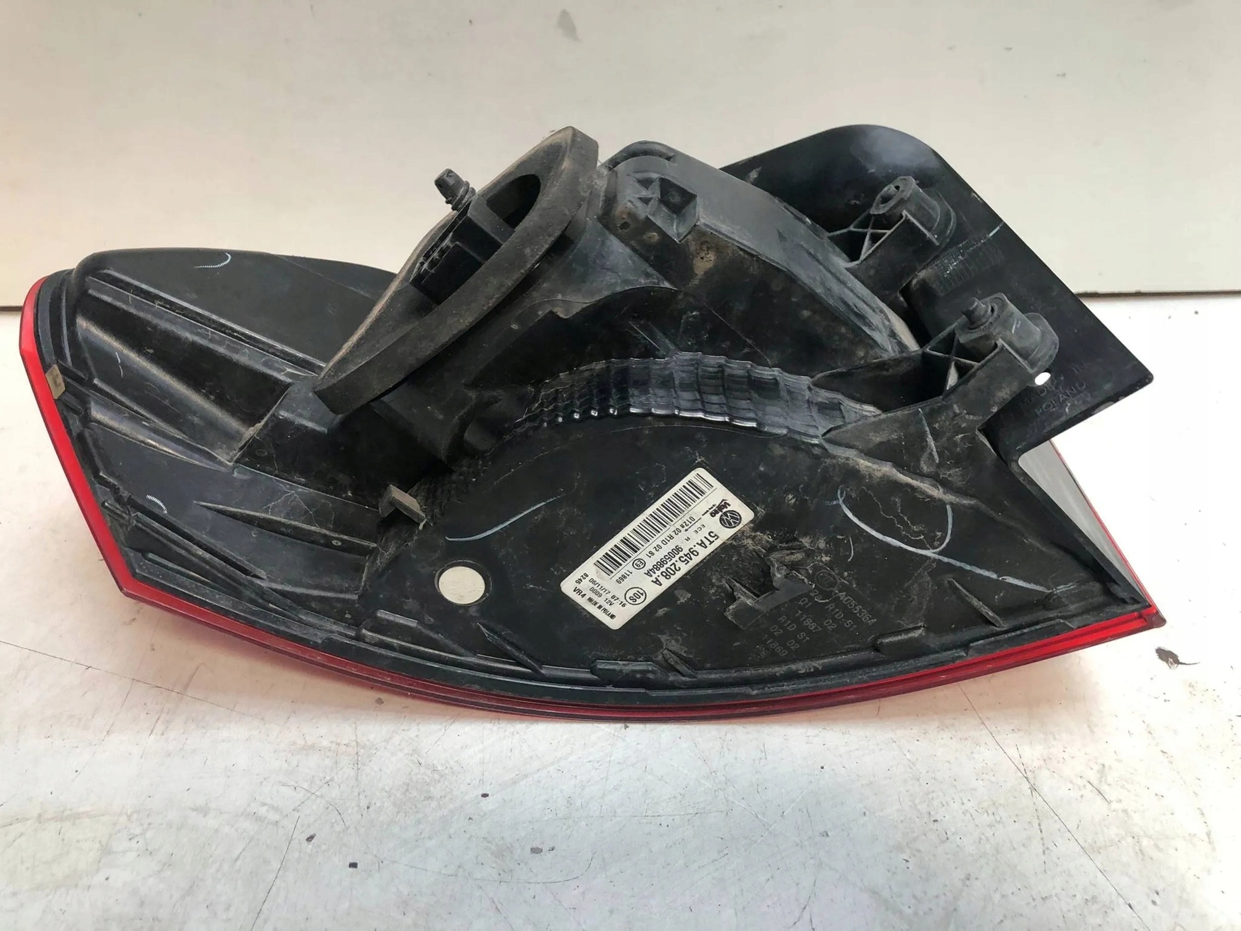 Lampa tył prawy Volkswagen Touran III 2016 Strona zabudowy prawa