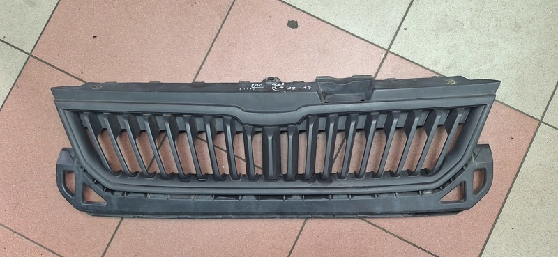 grille radiateur SKODA CITIGO 1ST853653B