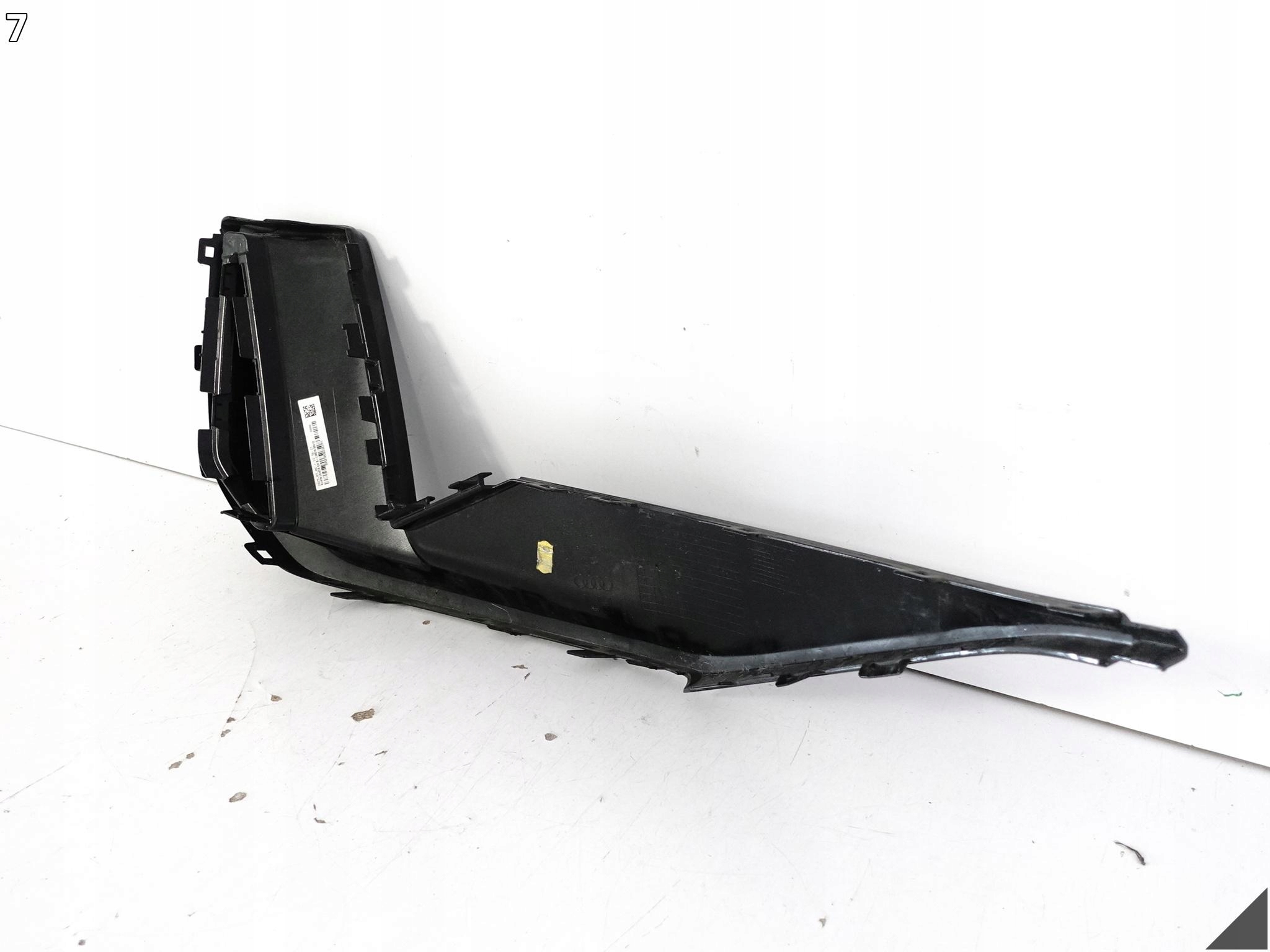AUDI Q6 S-LINE SQ6 E-TRON 85H 23- grid grille moulding W bumper front left