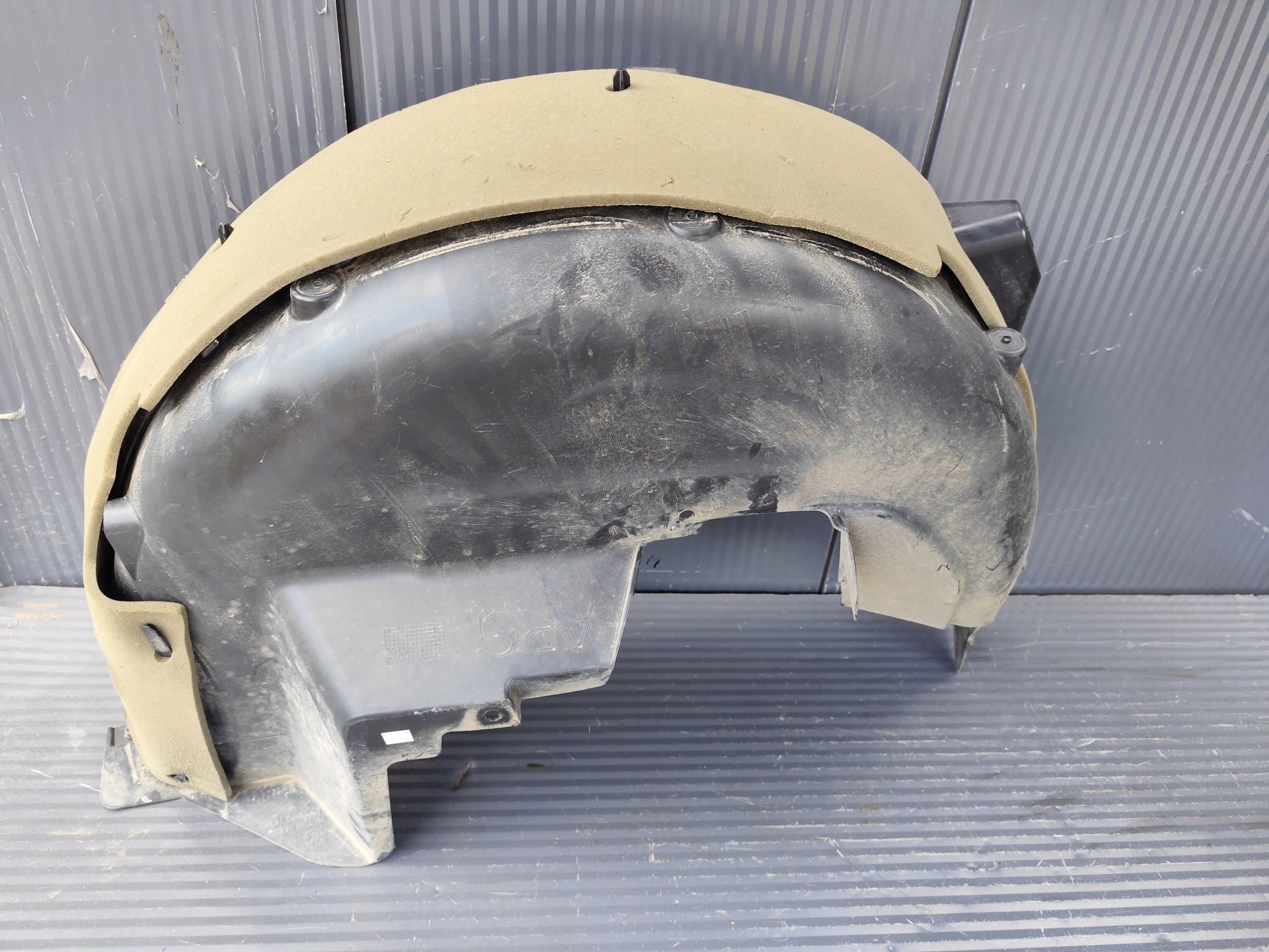CITROEN C5 AIRCROSS mudguard rear part right