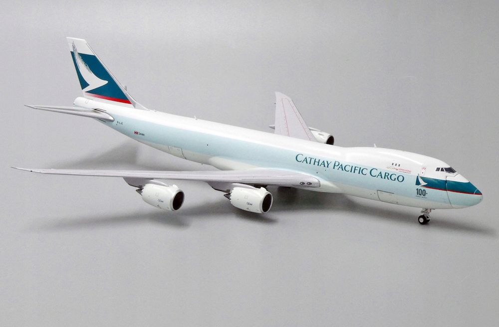 Model letadla Boeing 747-8 Cathay Pacific 1:400 Interactive