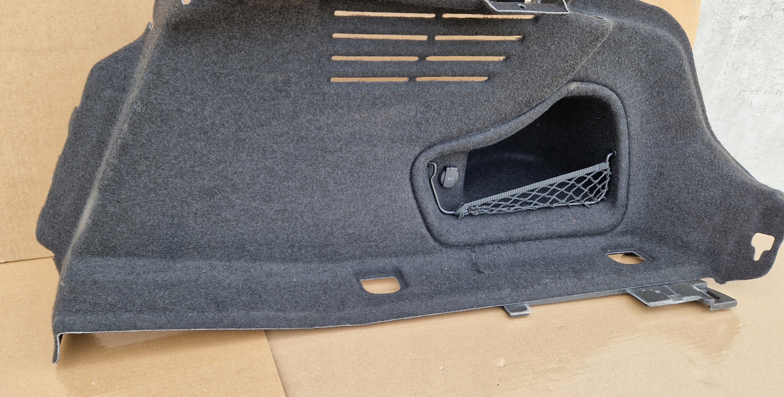 boot upholstery AUDI A5 LIFT 8W6863880E right as new