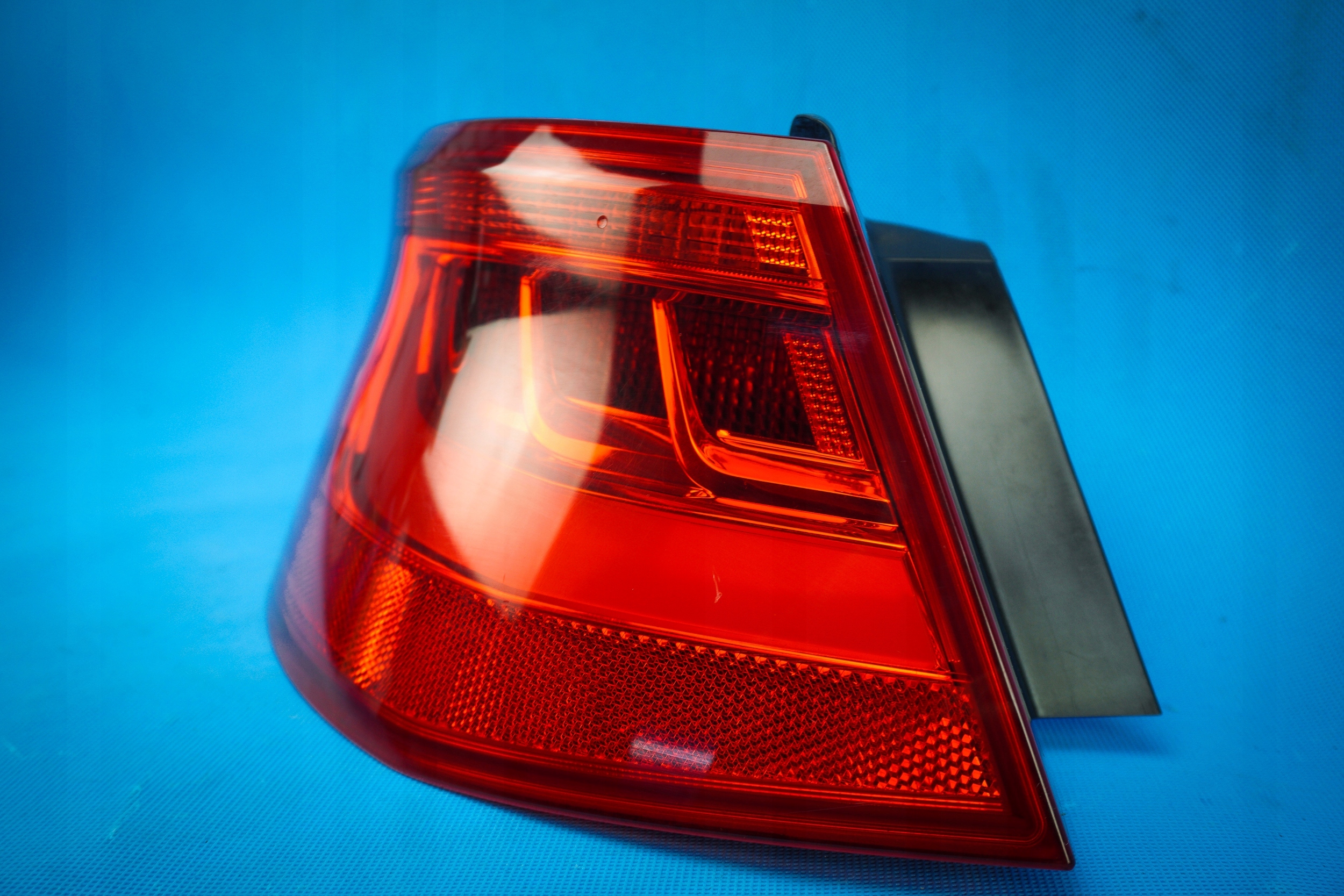 light rear left LED Audi A3 S3 8V 3D 8V3945095A