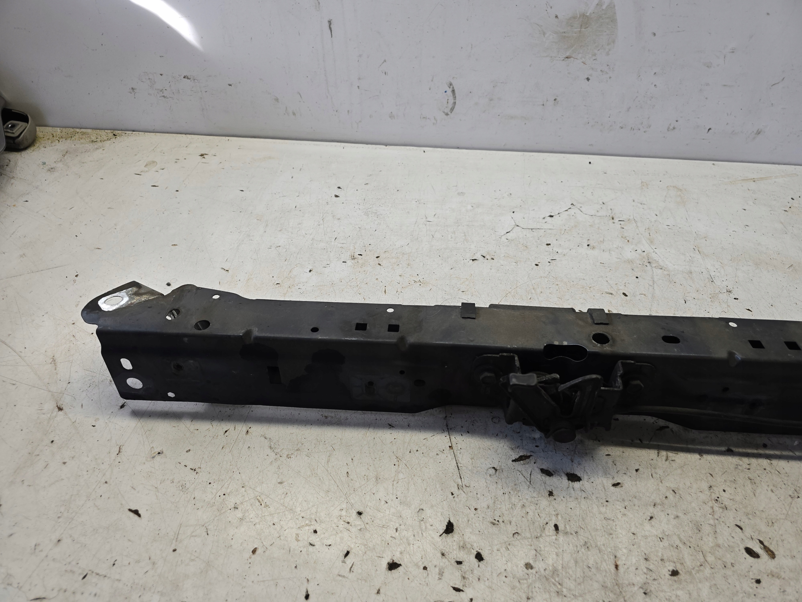 OPEL INSIGNIA A LIFT bar, wall upper Z22W