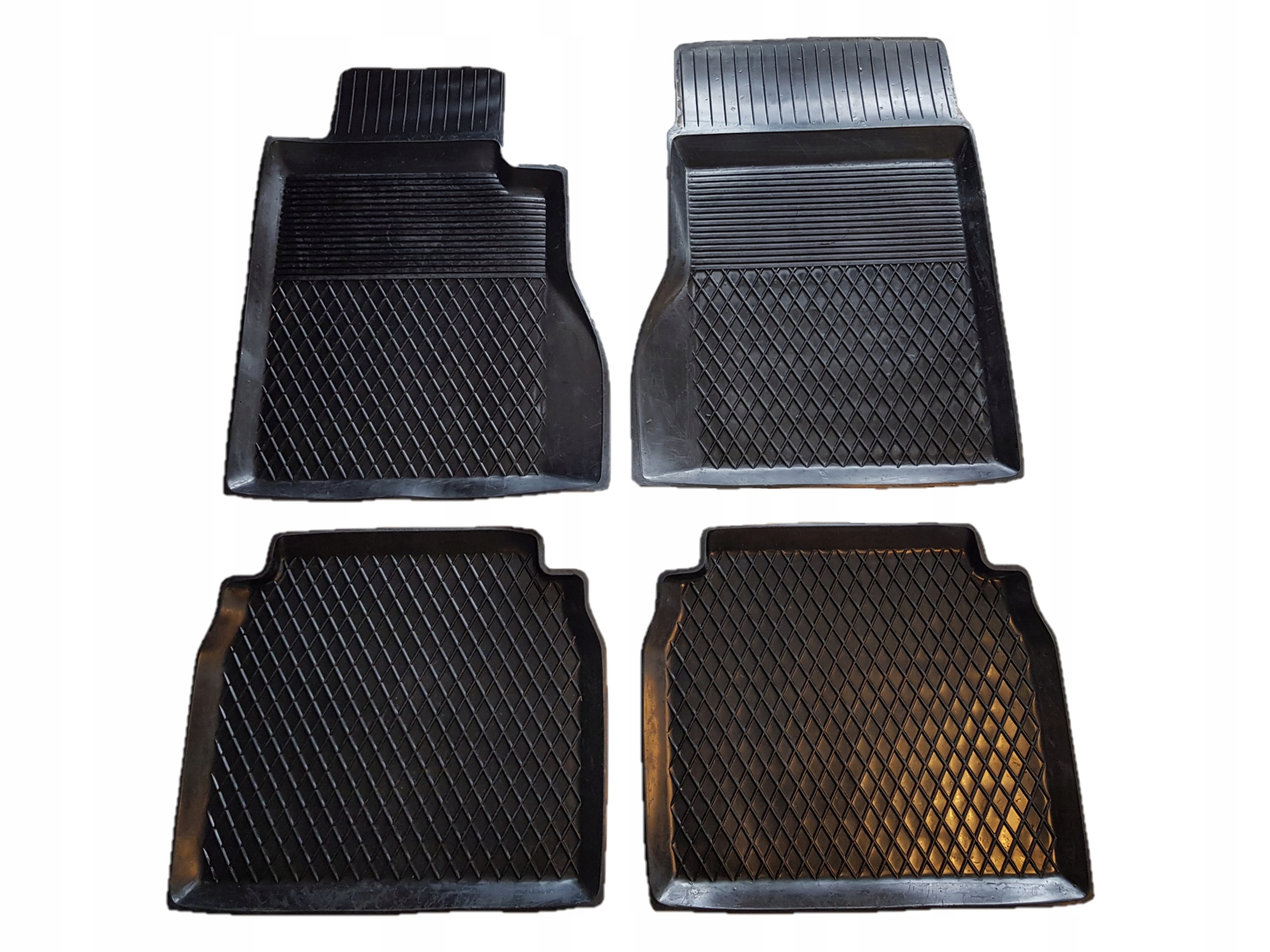 Килимки Резинові КОРИТА MERCEDES W123 W124 123 124