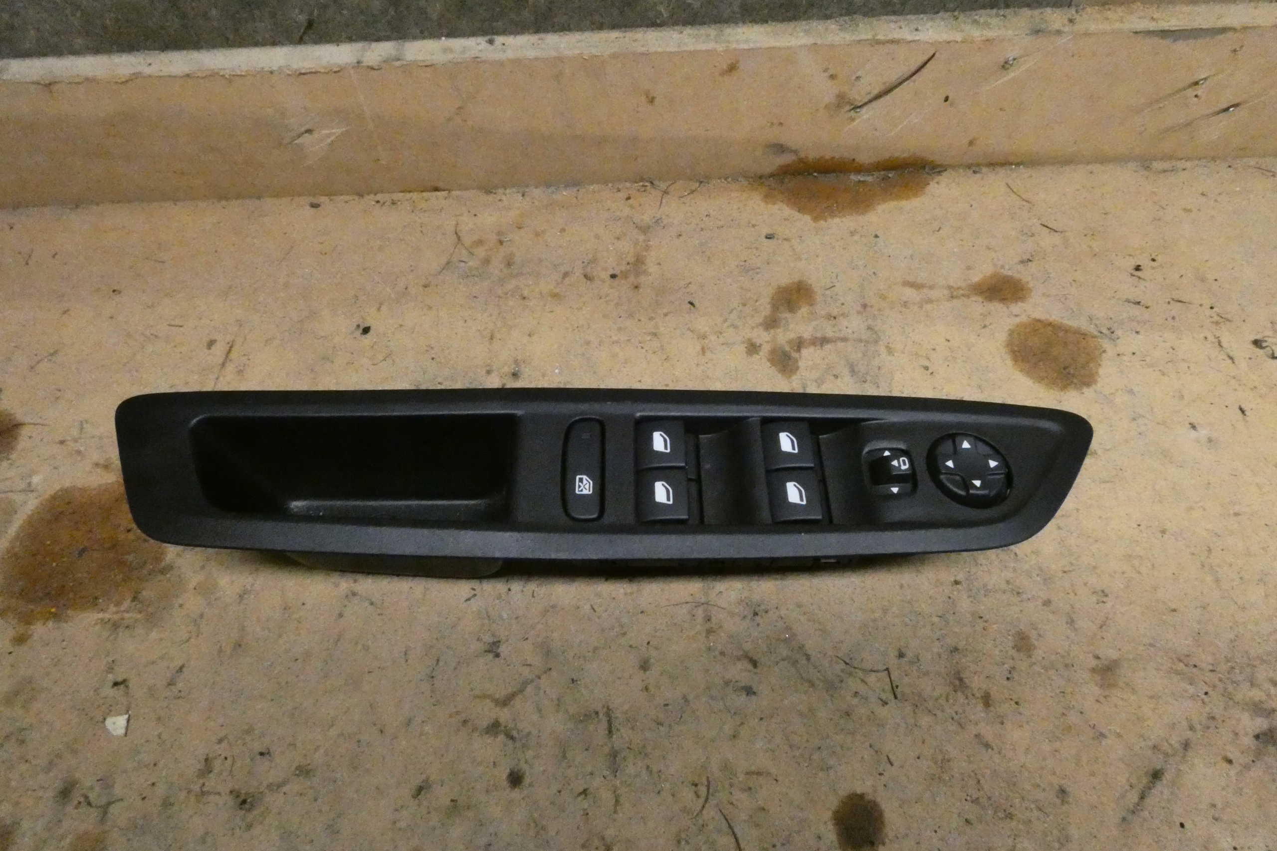 CITROEN C4 III window control switch of mirrors 2021r 98349233ZD