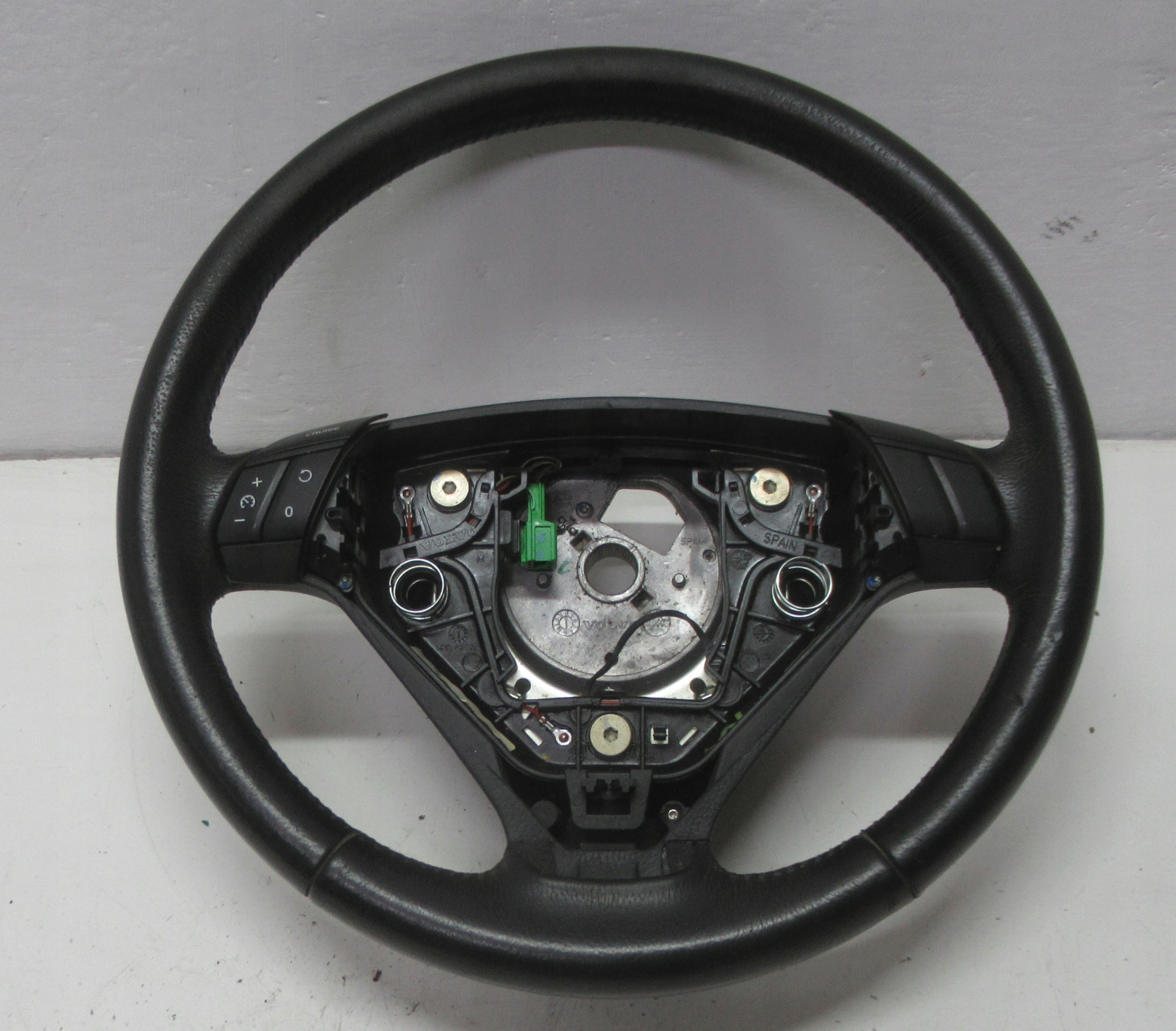 volvo S60 04R руль