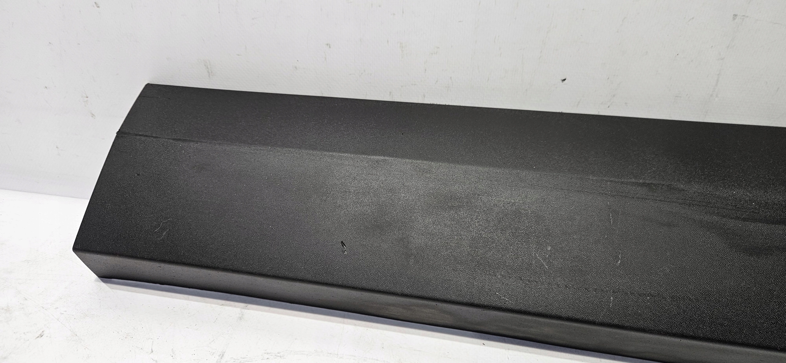 moulding door left rear part RENAULT EXPRESS 21- original 828774671R