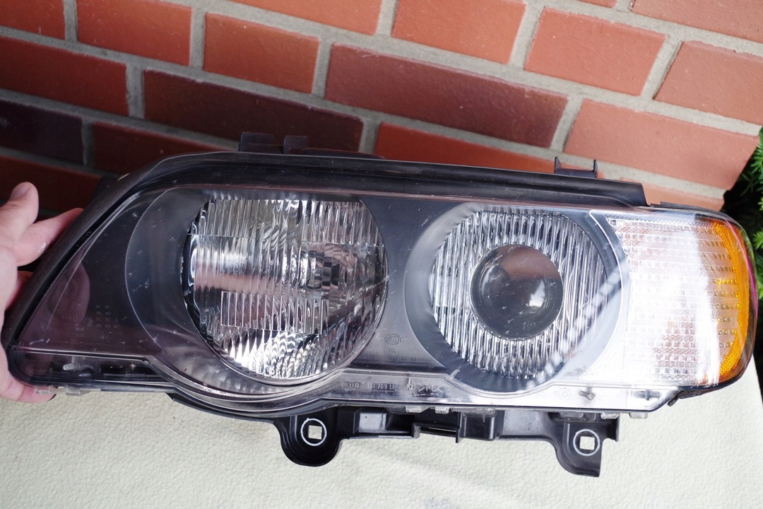 BMW X5 E53 XENON PRZED LIFTEM LAMPA LEWA SCHEINWERFER XENON LINKS 15183300