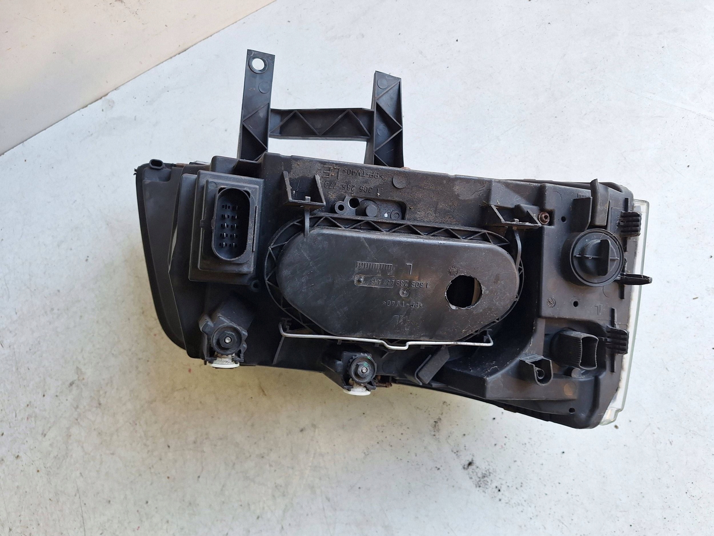 VOLKSWAGEN TRANSPORTER T5 03-10 light left EU