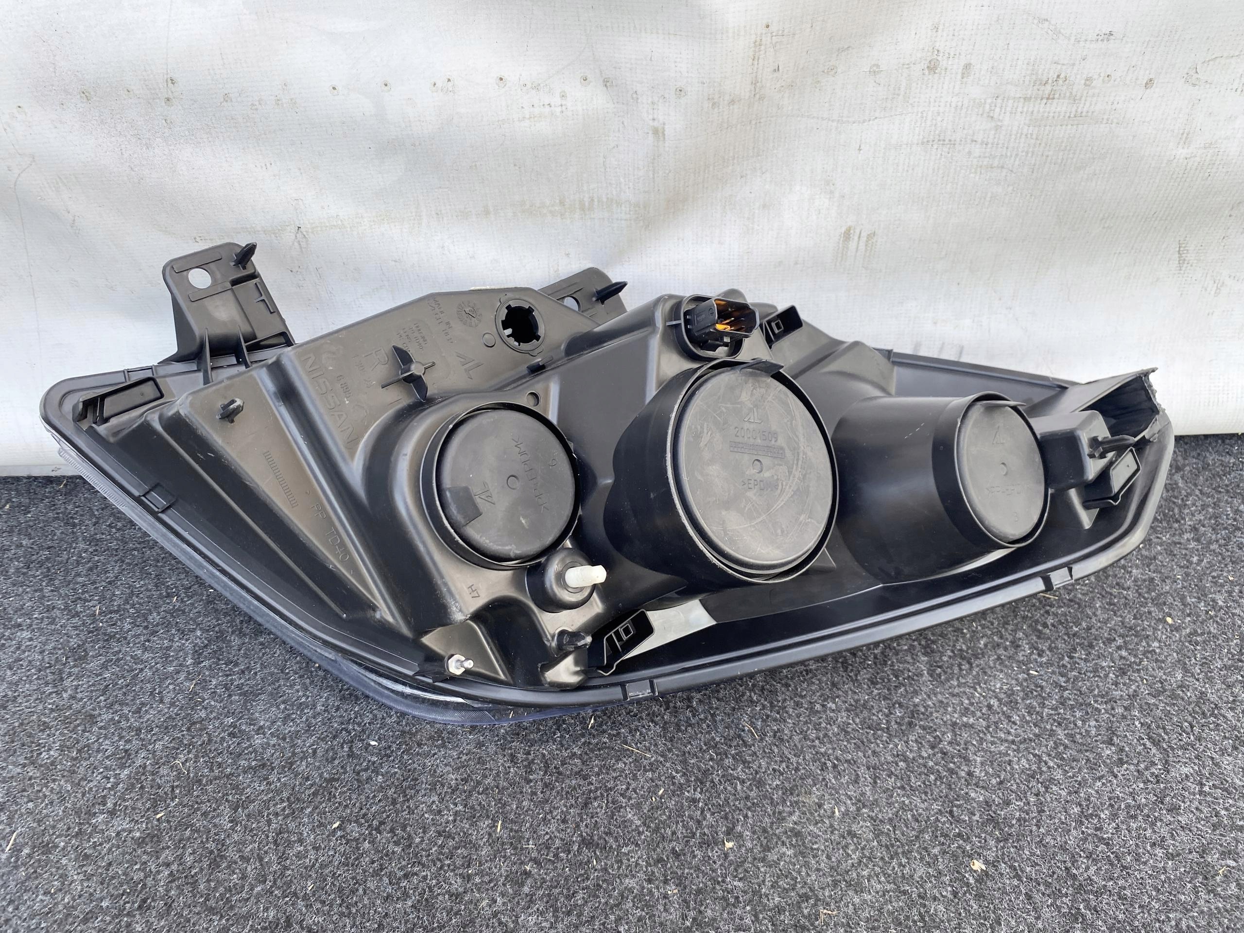 NISSAN NV400 10- REFLEKTOR right front light right front 030127320200