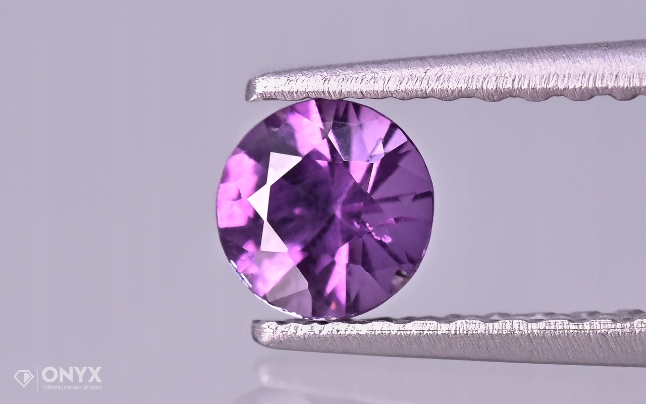 Spinel fazetovaný kulatý fi 4,5 mm