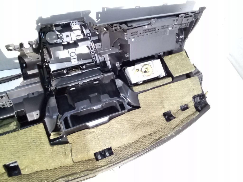 Mazda CX7 CX-7 dashboard instrument panel console