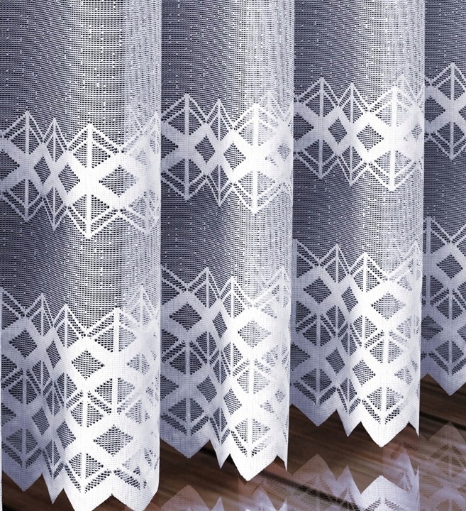 

Firana wzór 628d109 rozm. 300x250cm (z obszyciem)