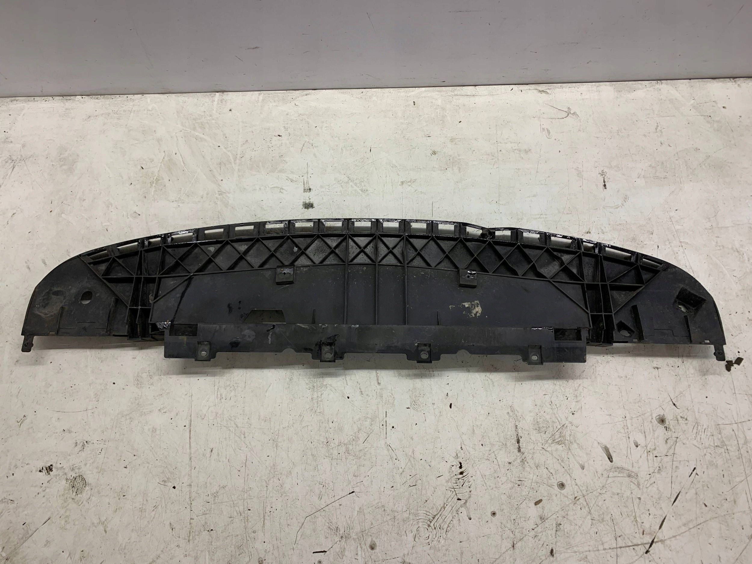 blende abdeckung abdeckung unter stoßstange untere 8200501560 RENAULT KANGOO II (2007-2013)