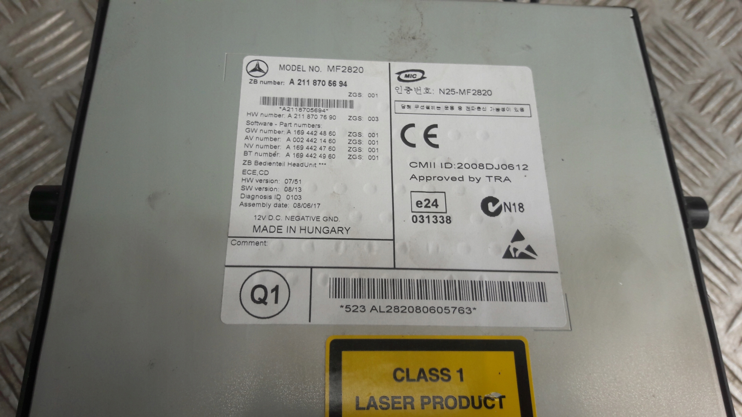 MERCEDES W211 RADIO CD ORYGINALNE a2118705694