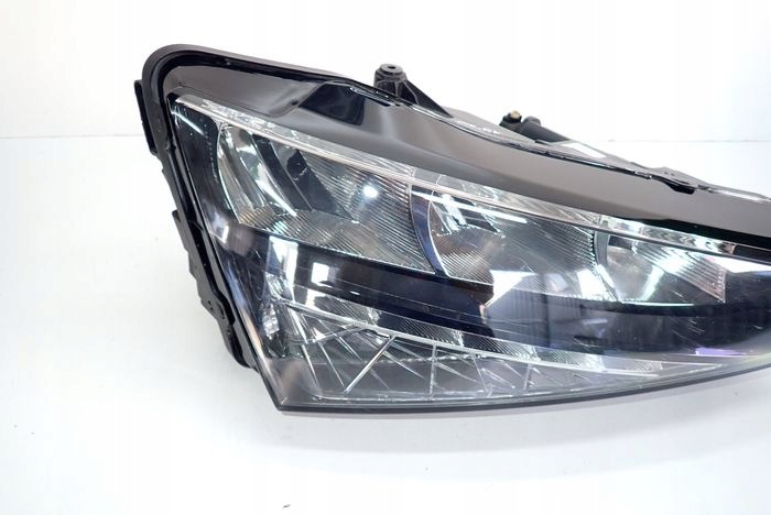 SKODA SCALA CRYSTAL LIGHTING 19- reflektor right light right 657941016