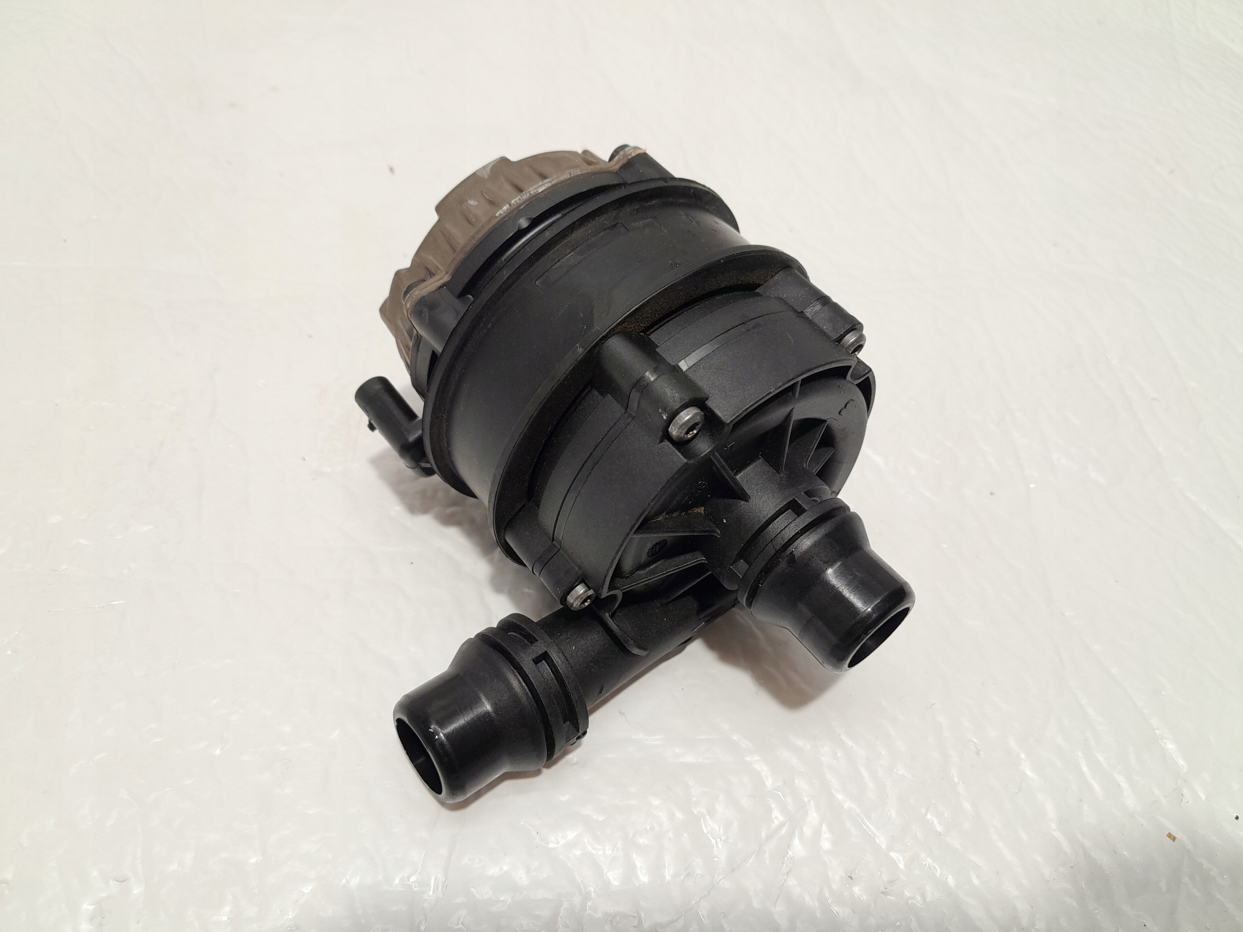 BMW X3 G01 LCI electrical water pump 8651288