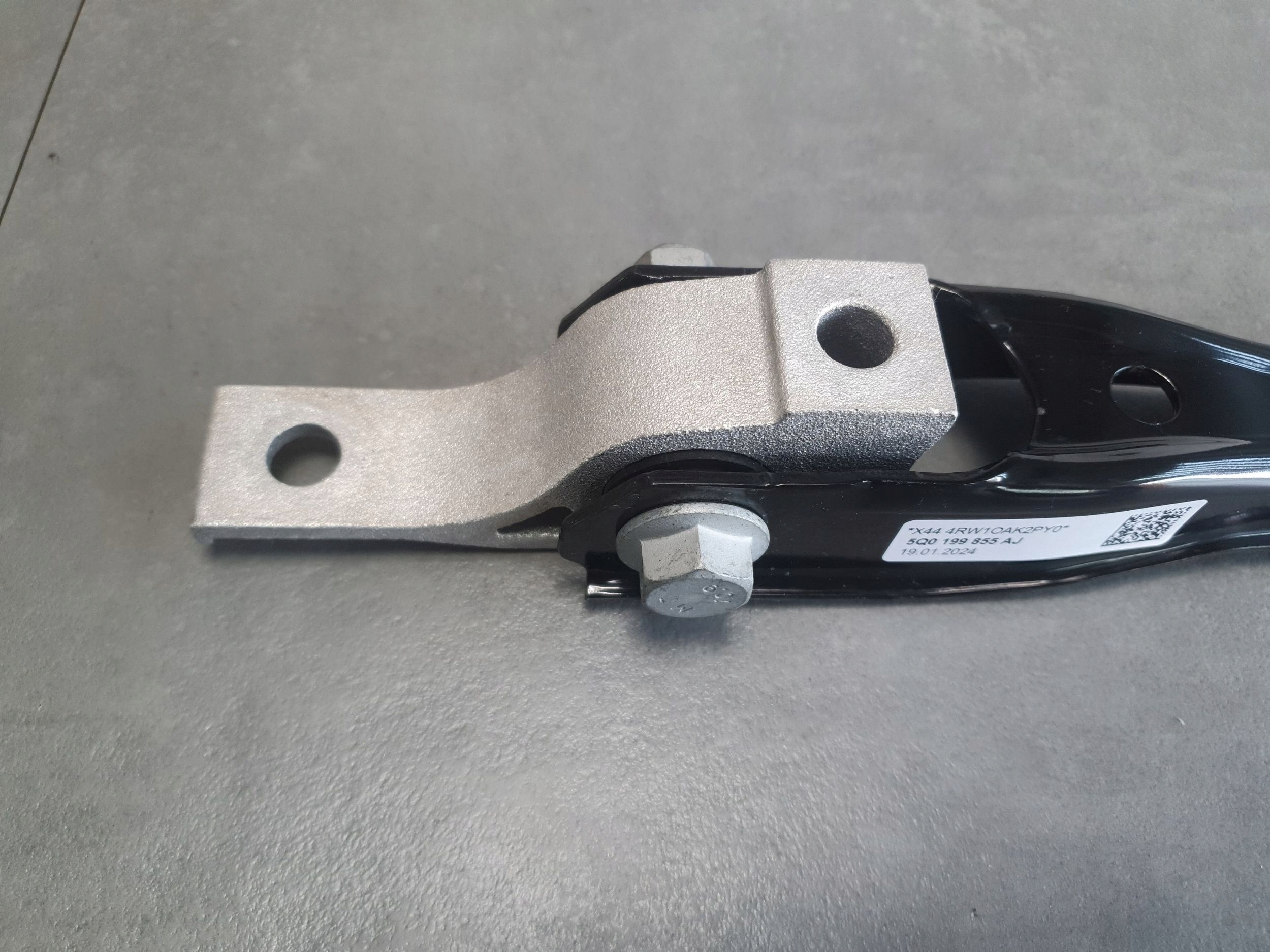Cupra Formentor Getriebehalter getriebe 5Q0199855AJ