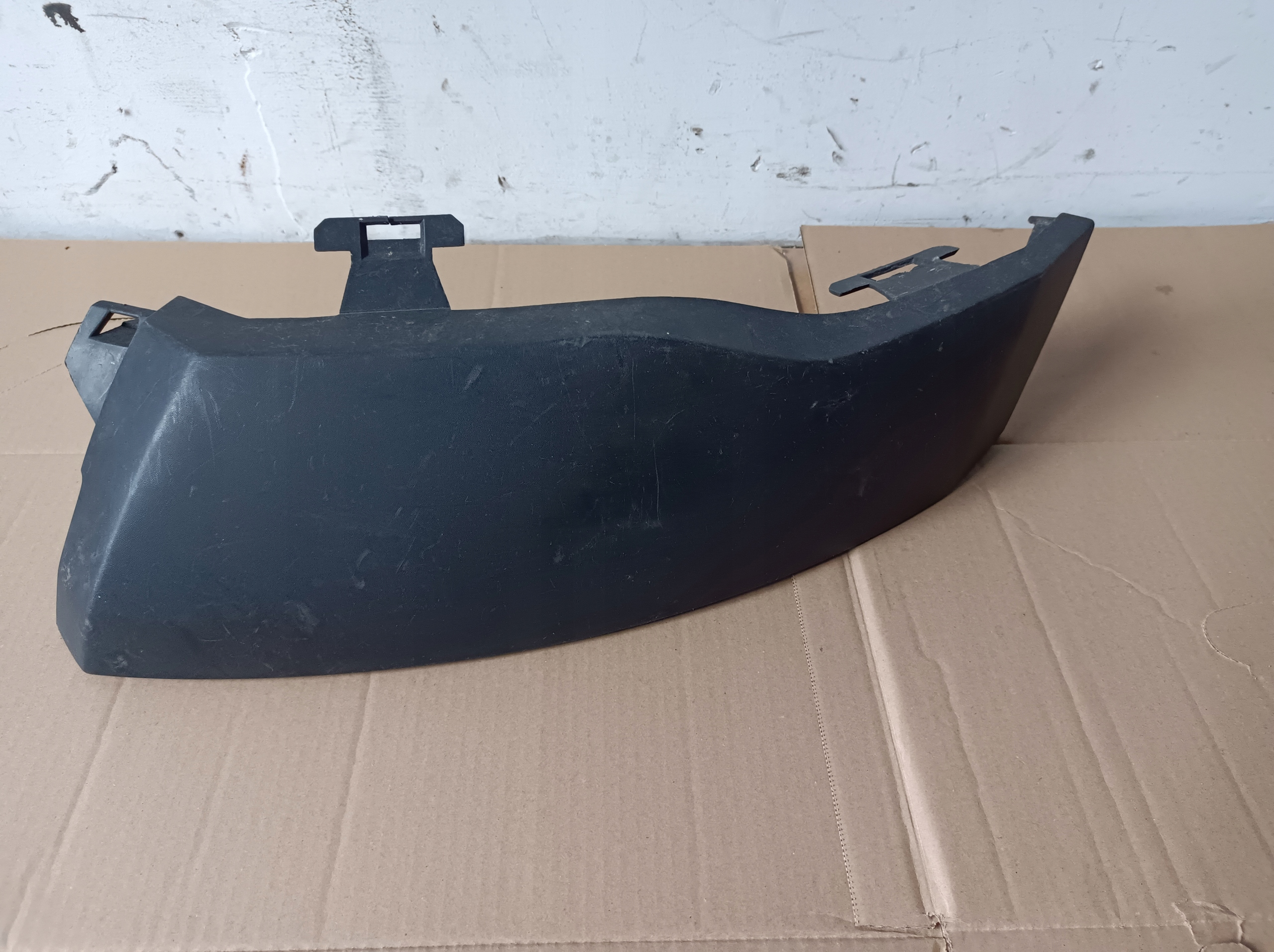 moulding of a bumper below LAMPE left front CITROEN BERLINGO III
