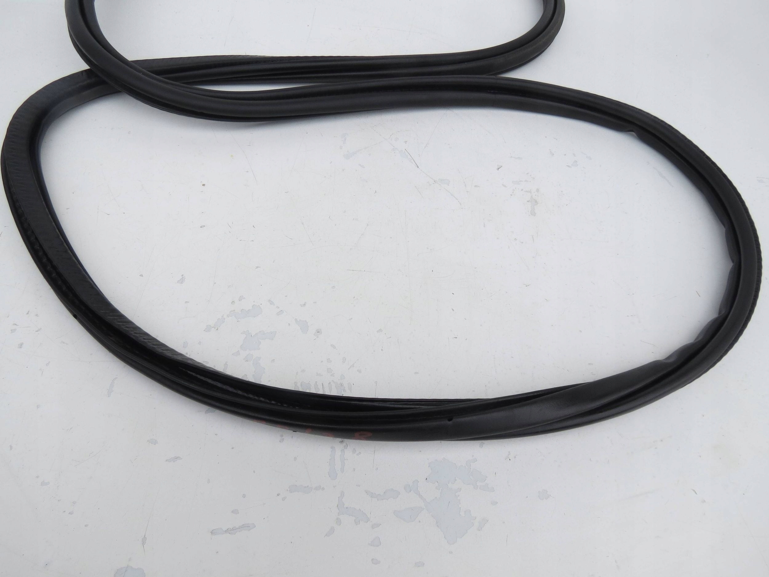 rubber gasket right front VOLVO S90 2.0 V90