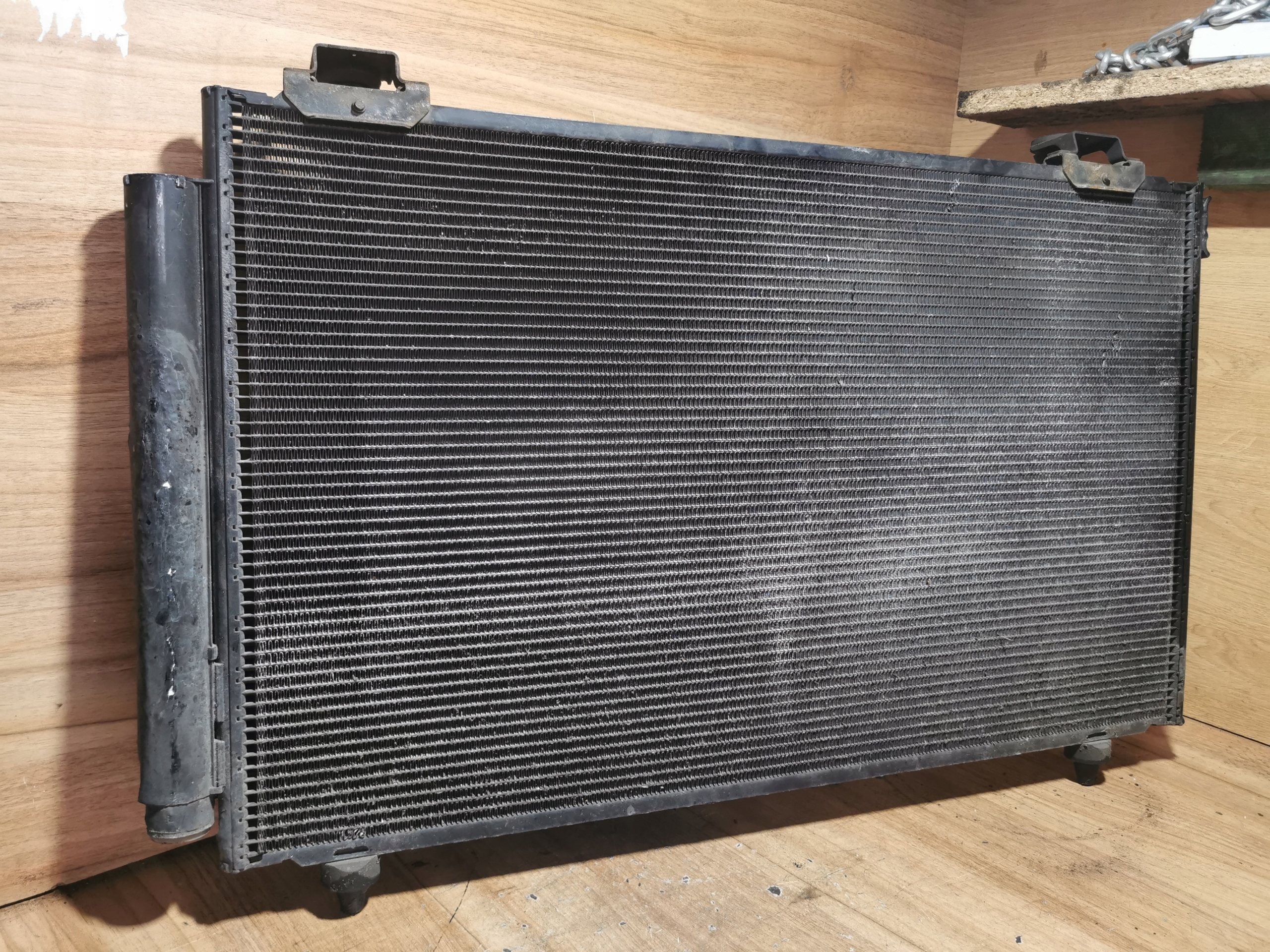 РАДИАТОР КОНДИЦИОНЕРА COROLLA VERSO II 1.8 VVTI