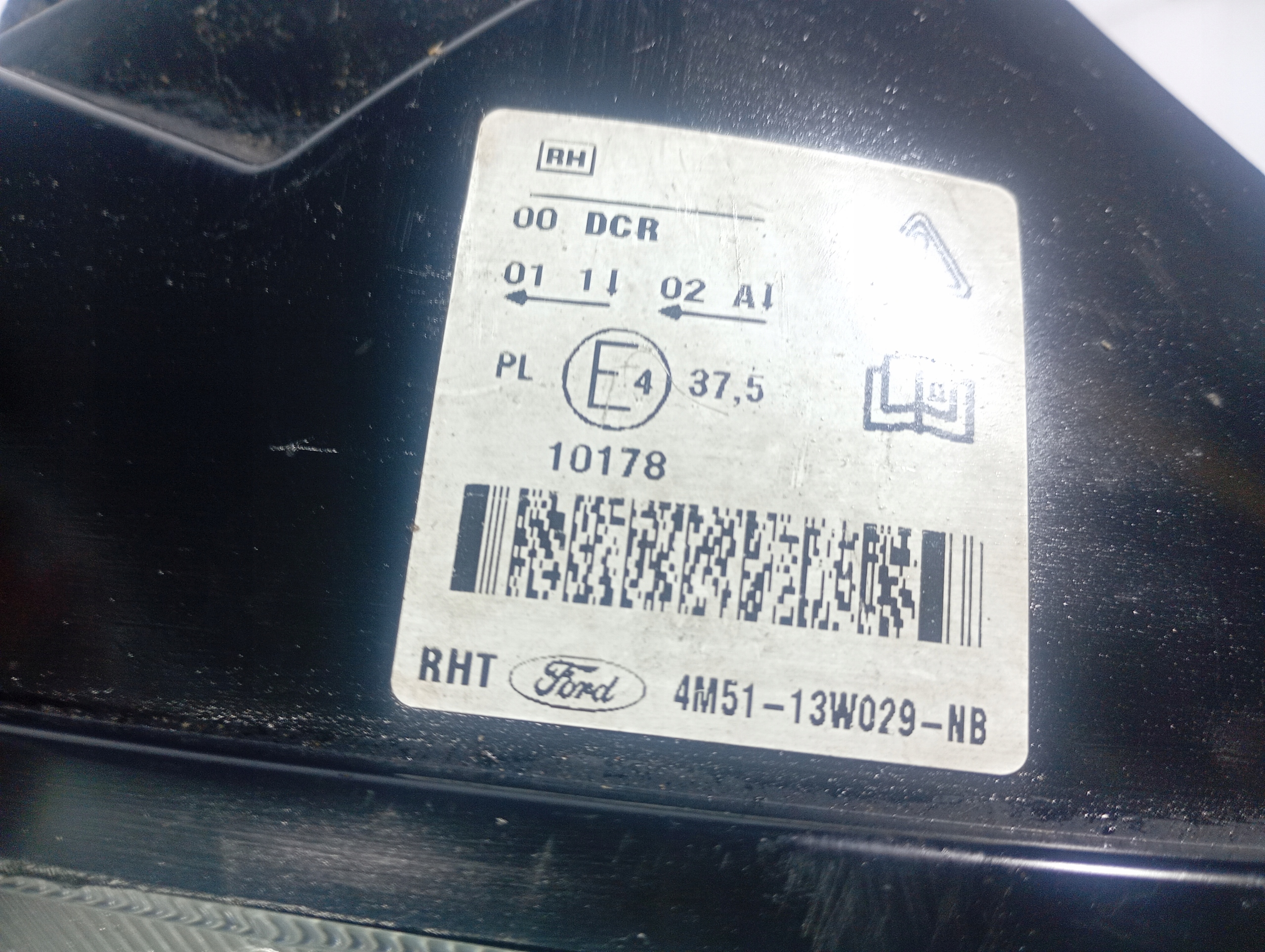 FORD FOCUS MK2 04-11 REFLEKTOR right front front OE 4M5113W029