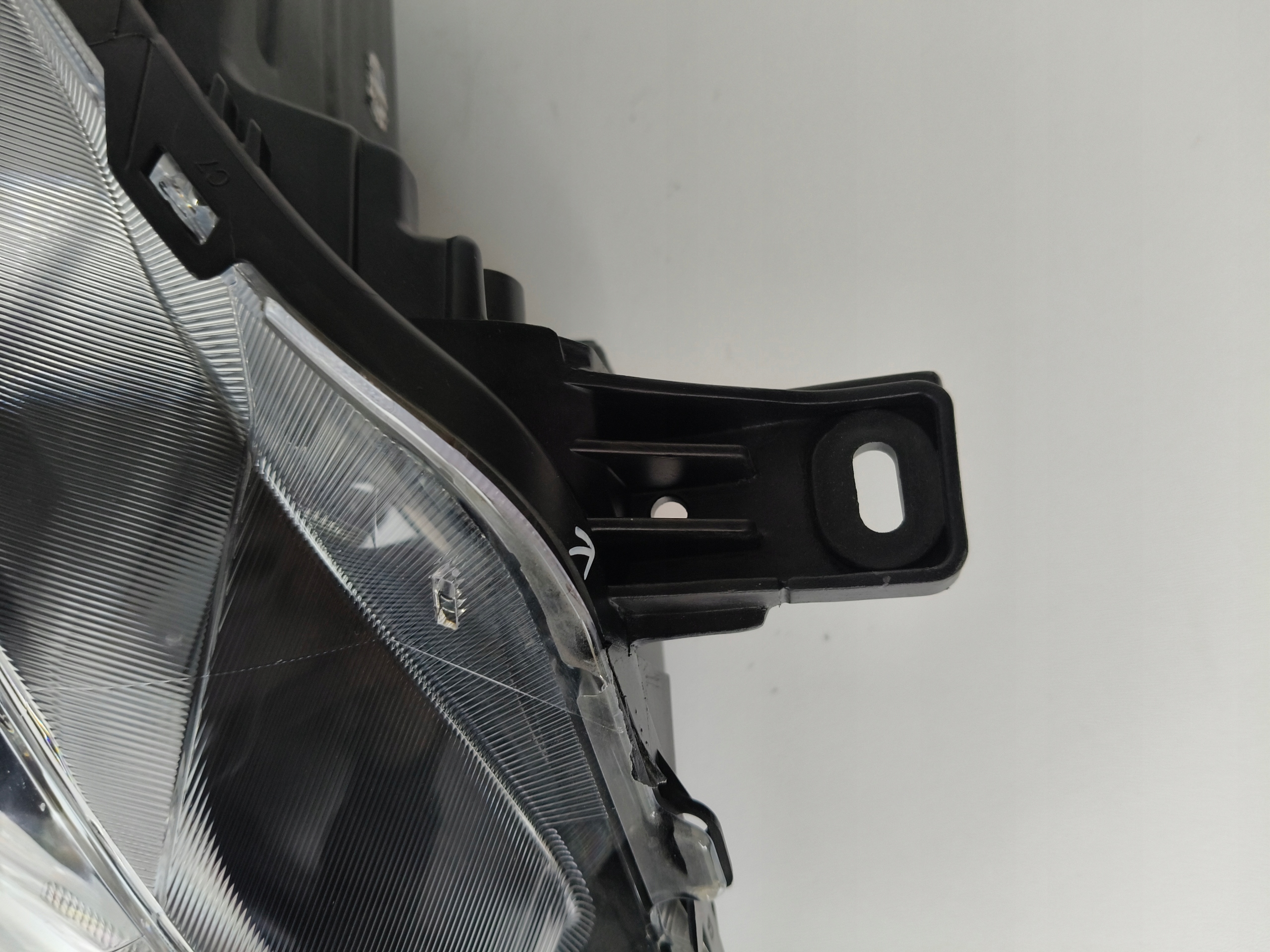 light right REFLEKTOR FORD KUGA MK3 19- LED