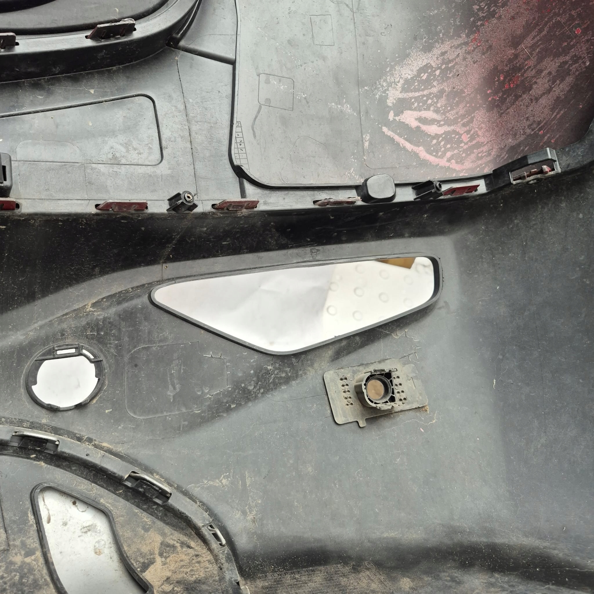 KIA STONIC 17-> bumper rear part rear PDC