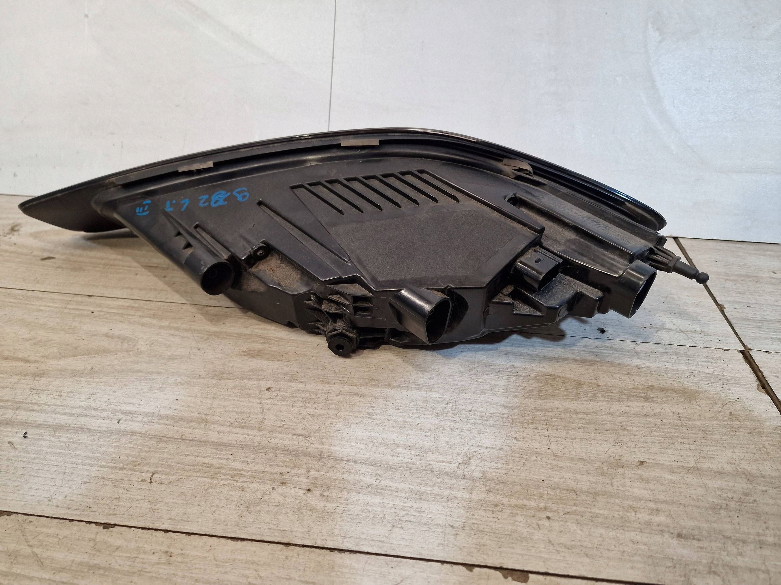 PORSCHE CAYMAN 982 718 фонарь левый led