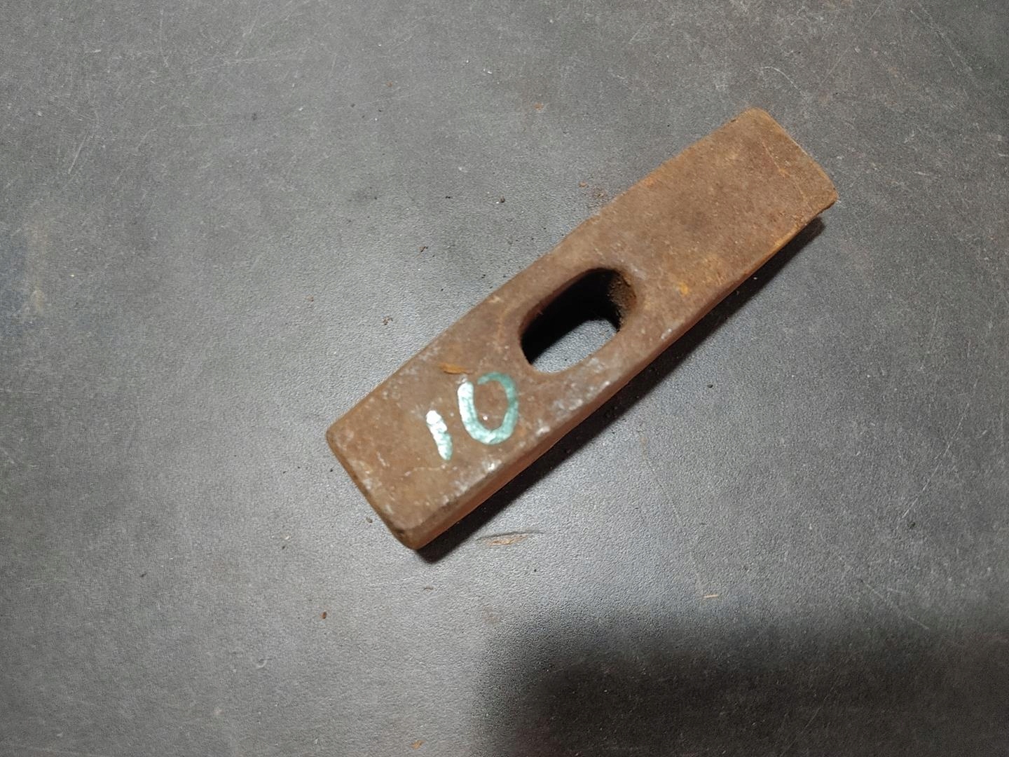 ZABYTKOWY MŁOTEK SOLIDNY PRL DŁUGOŚĆ 100mm OKAZJA POLECAM