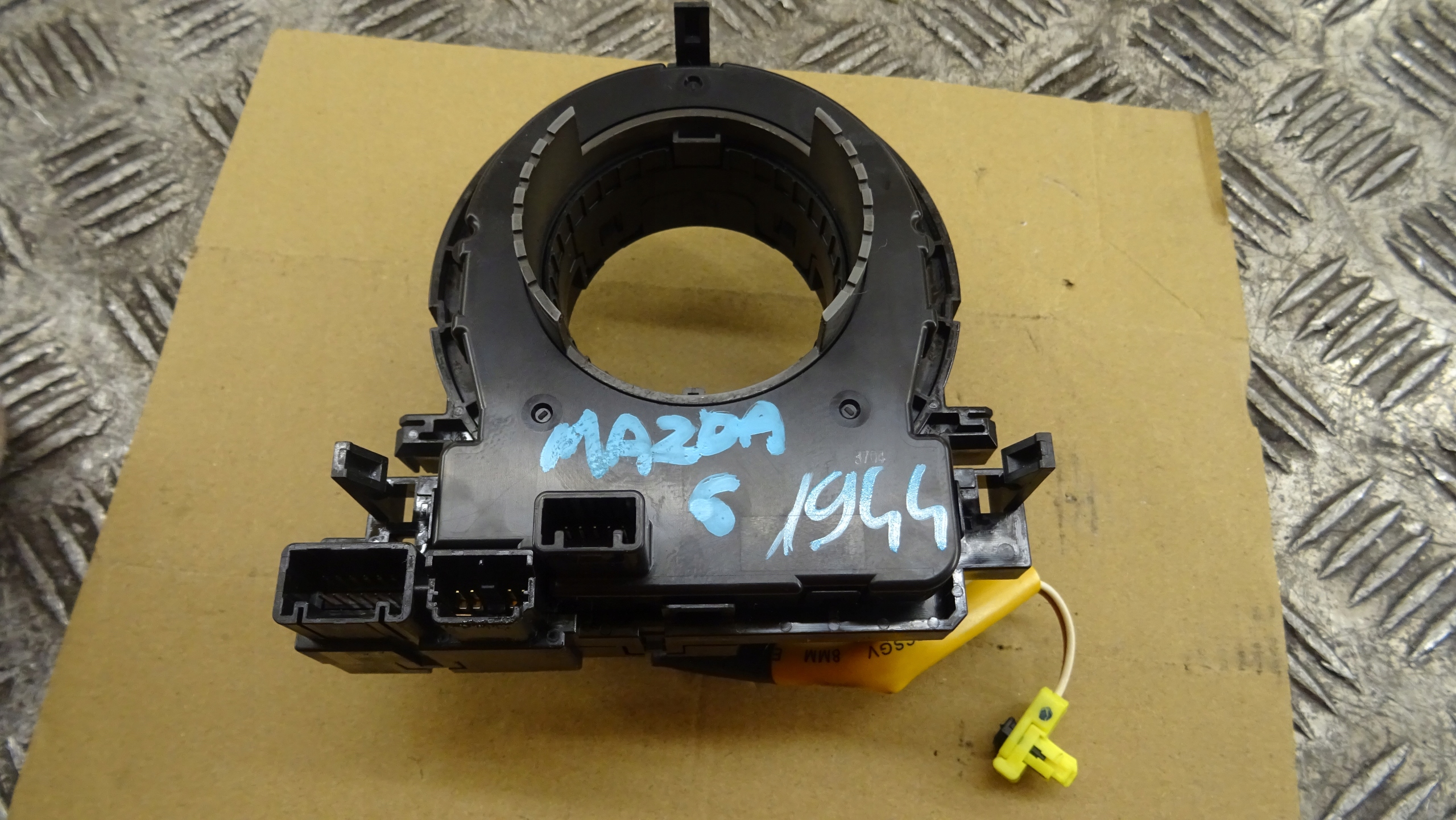 ring zwijak airbag Mazda OE KD4966CS0 A