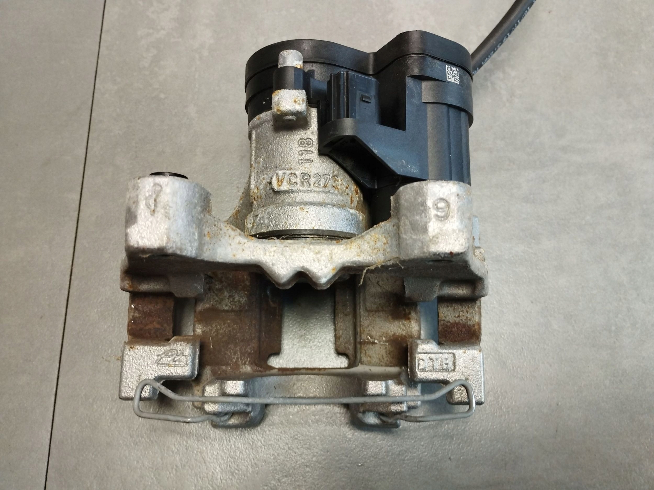 Audi Q3 F3 83A caliper right rear part 3Q0615406AA
