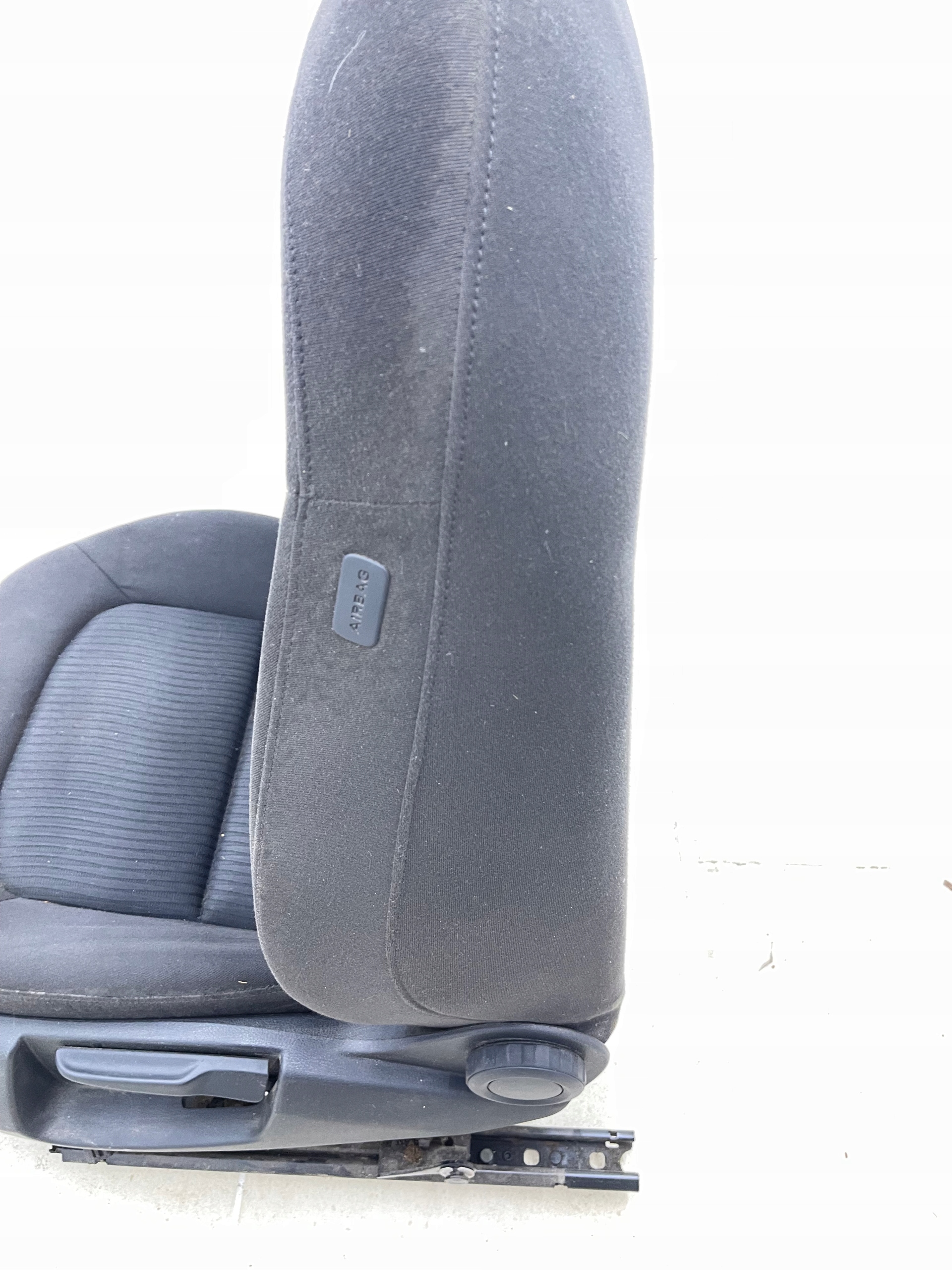 seat left front front driver´s AUDI A4 B8 8K0 MATERIAL PODGRZEWANY EURO