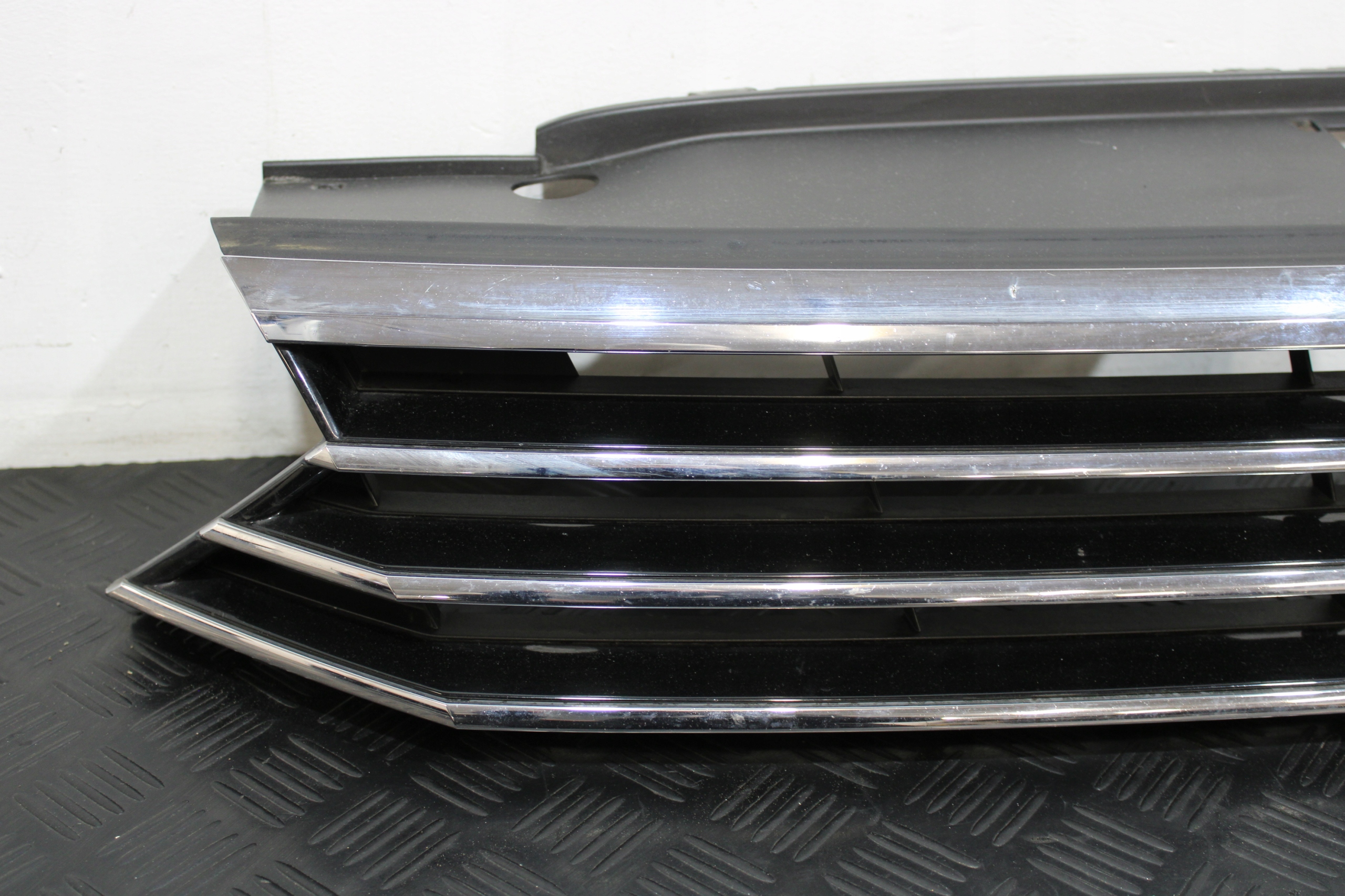 Grille 3G0853653 VW PASSAT B8 3G0 3G9