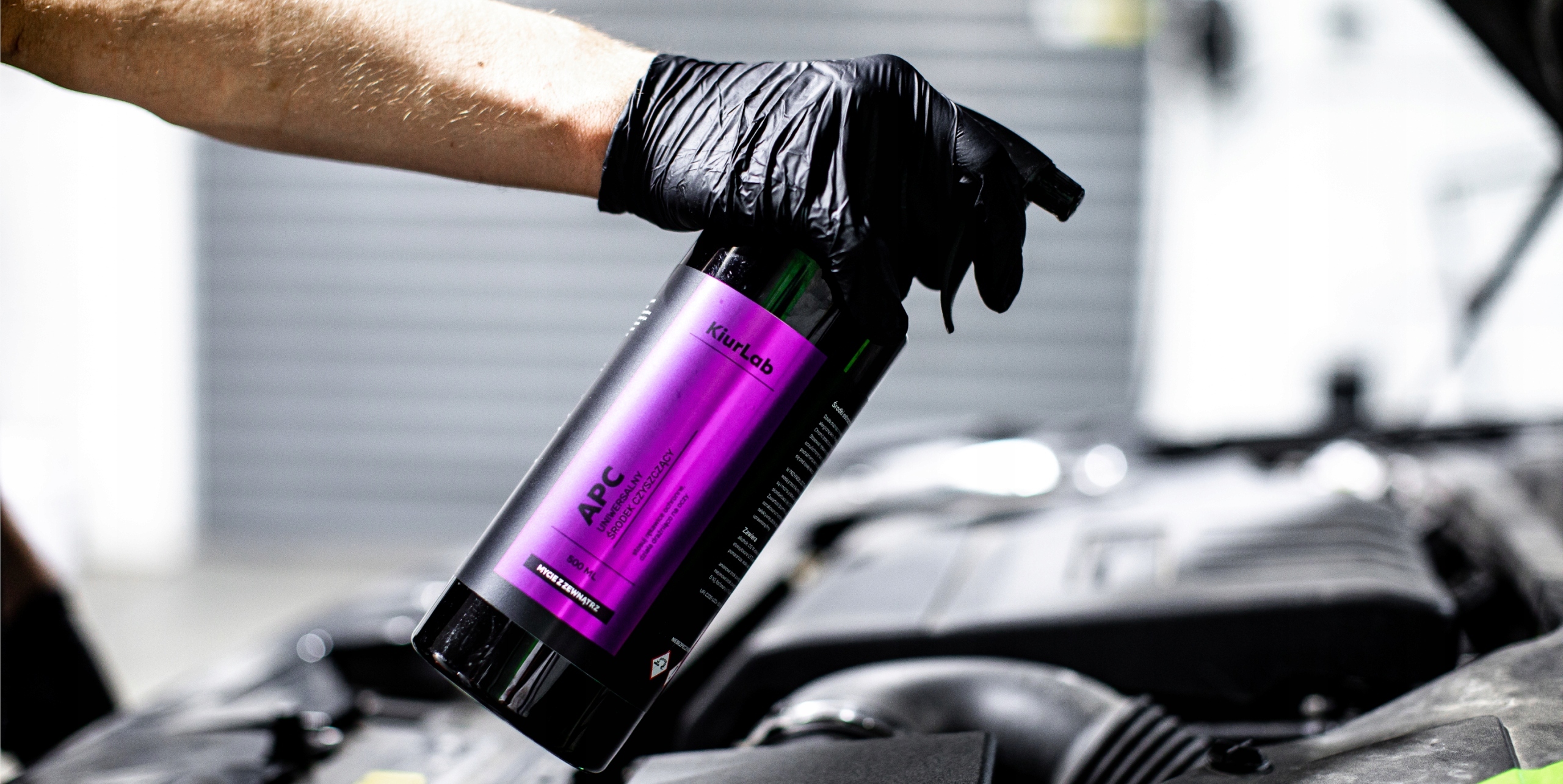 KIURLAB APC WSZECHSTRONNY ŚRODEK CZYSZCZĄCY 1L BUTELKA 1L DO ROZCIEŃCZANIA Numer katalogowy producenta 0000005955