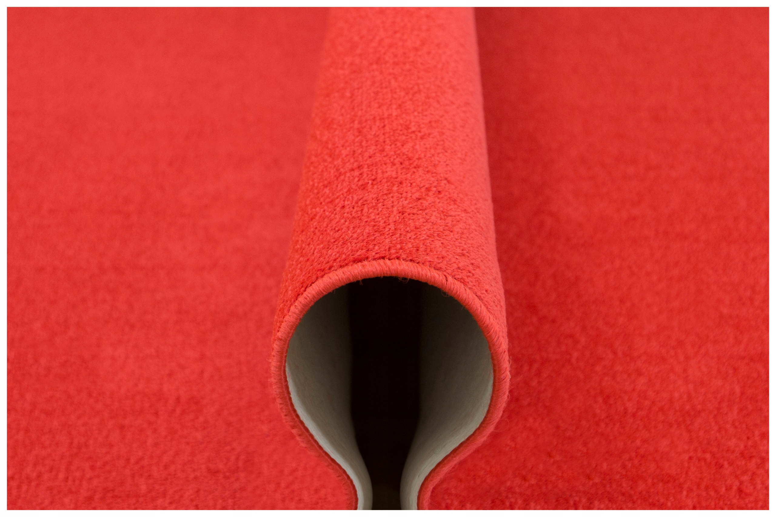 szer. 4 m WYKŁADZINA DYWANOWA DYNASTY NA FILCU NA WYMIAR MIX KOLORÓW Kod producenta w dynasty