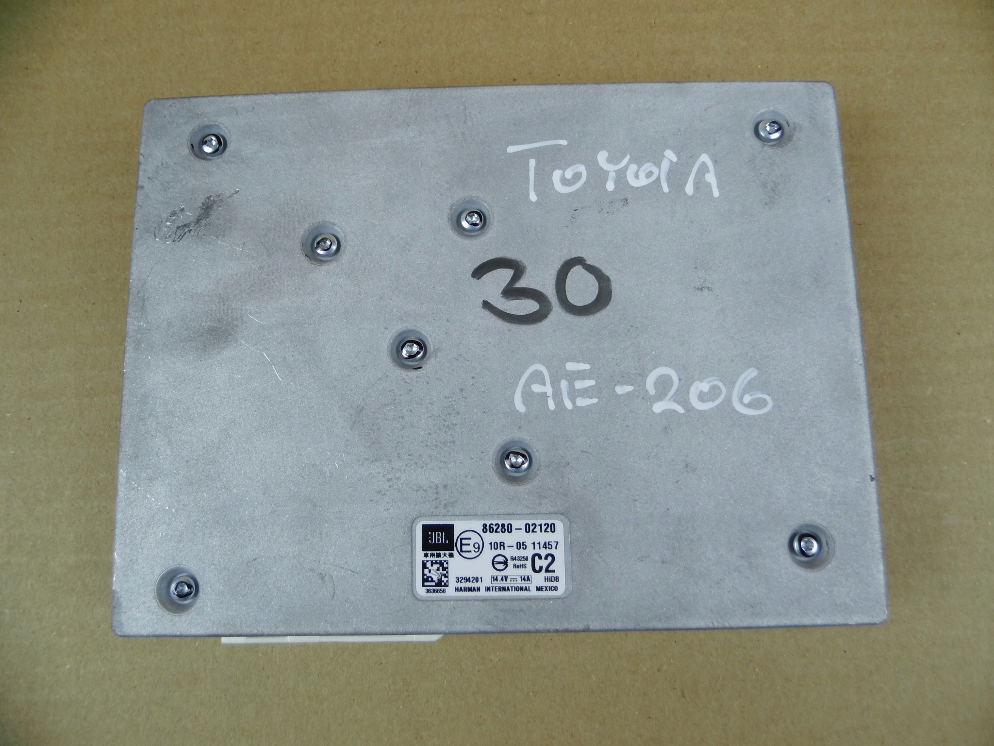 Toyota Corolla E21 amplifier audio JBL 8628002120 86280-02120 >