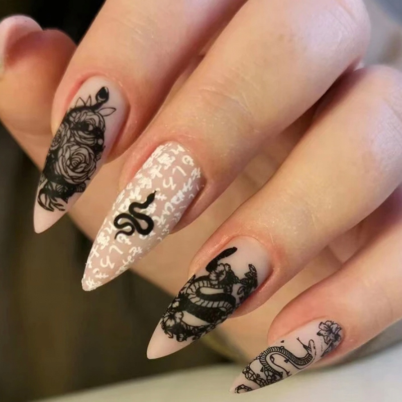 DUAL FORMS do ŻELU 12szt woreczek STILETTO Liczba sztuk 12 szt.