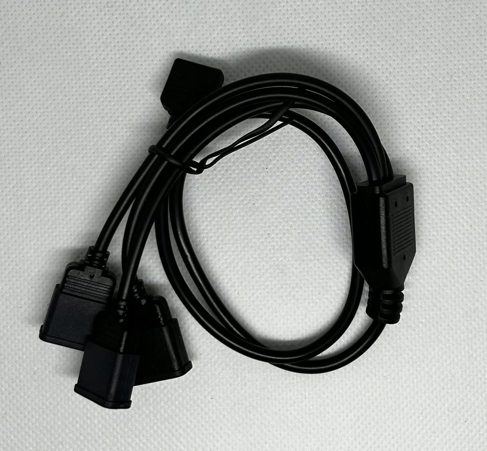 

Rozdzielacz Rgb na 3xRGB
